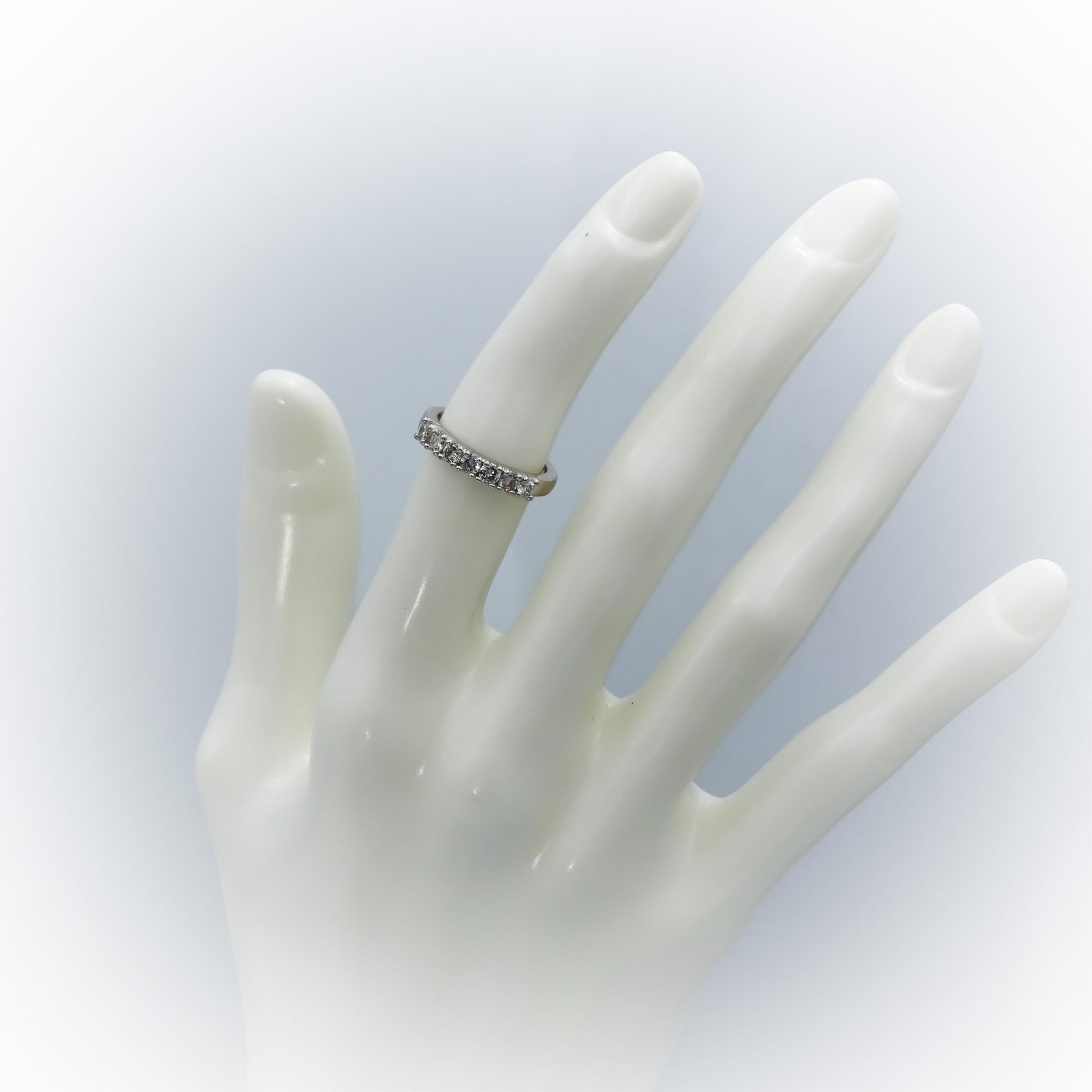 14k White Gold Round Diamond Anniversary Band Ring 0.49CT Size 5.25