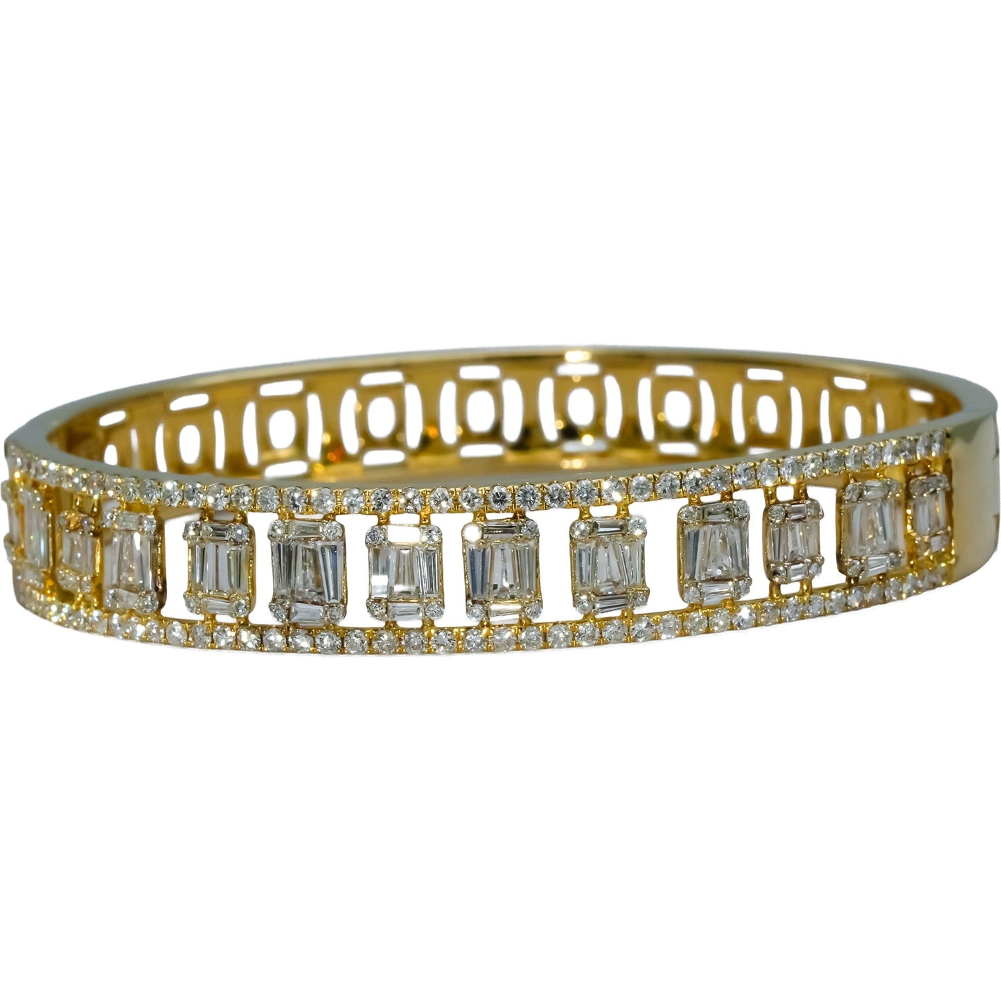 ODELIA 18k Yellow Gold Baguette and Round Diamond Bangle Bracelet 3.0CT