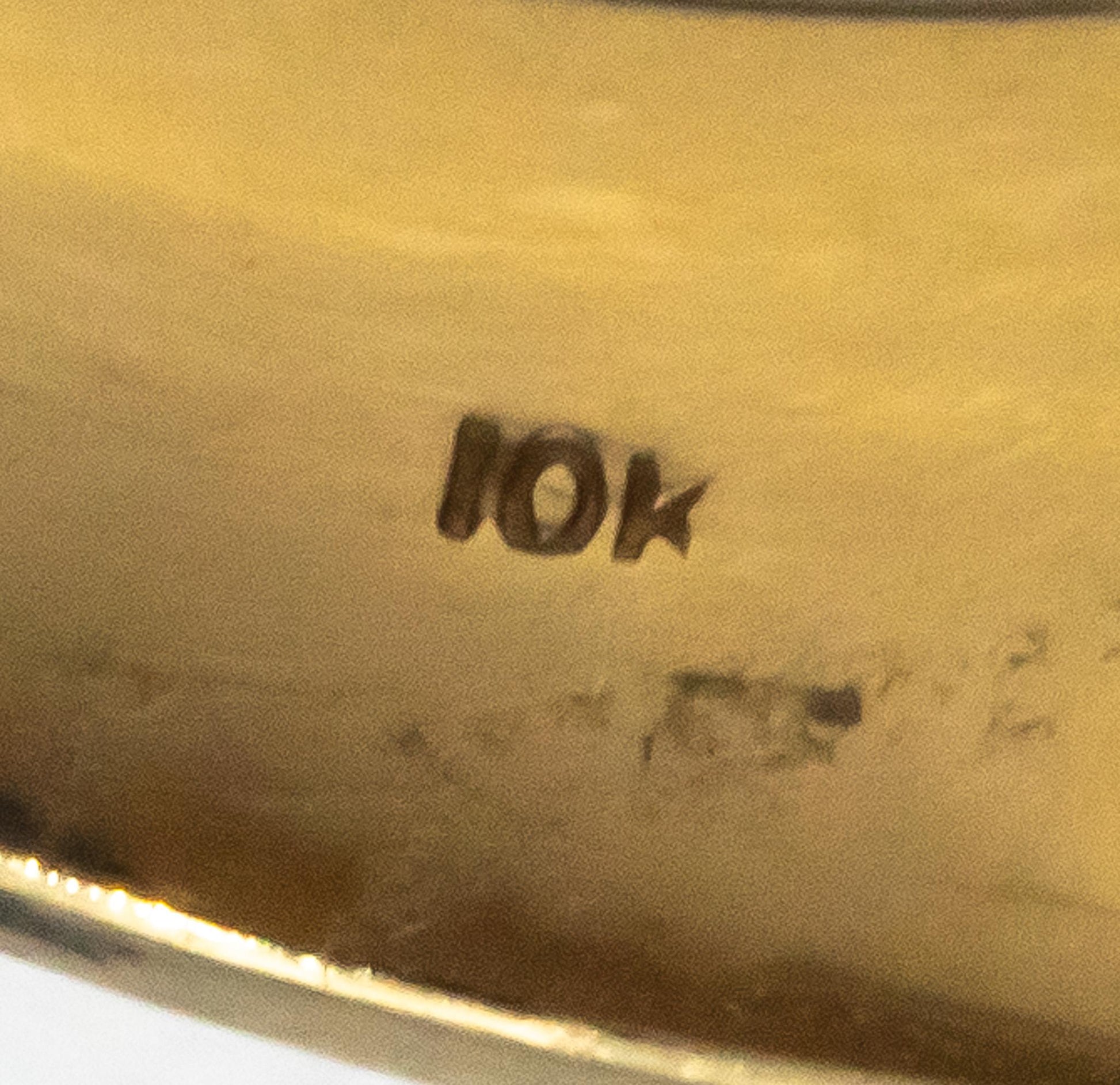 10k Yellow Gold 0.06CT VS Diamond & Synthetic Star Sapphire Ring Size 6.5