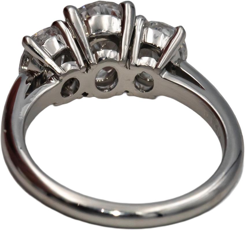 TIFFANY & CO. GIA Certified Platinum Oval Cut Diamond Engagement Ring 2.21CT