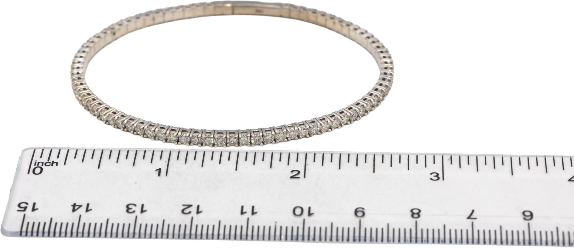 18k White Gold VS Round Diamond Semi-Flexible Bangle Bracelet 2.51CT