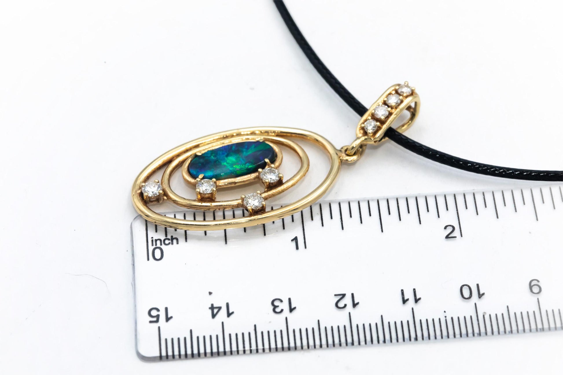 14k Yellow Gold Cabochon Opal & Round Diamond Pendant Necklace 2.25CT