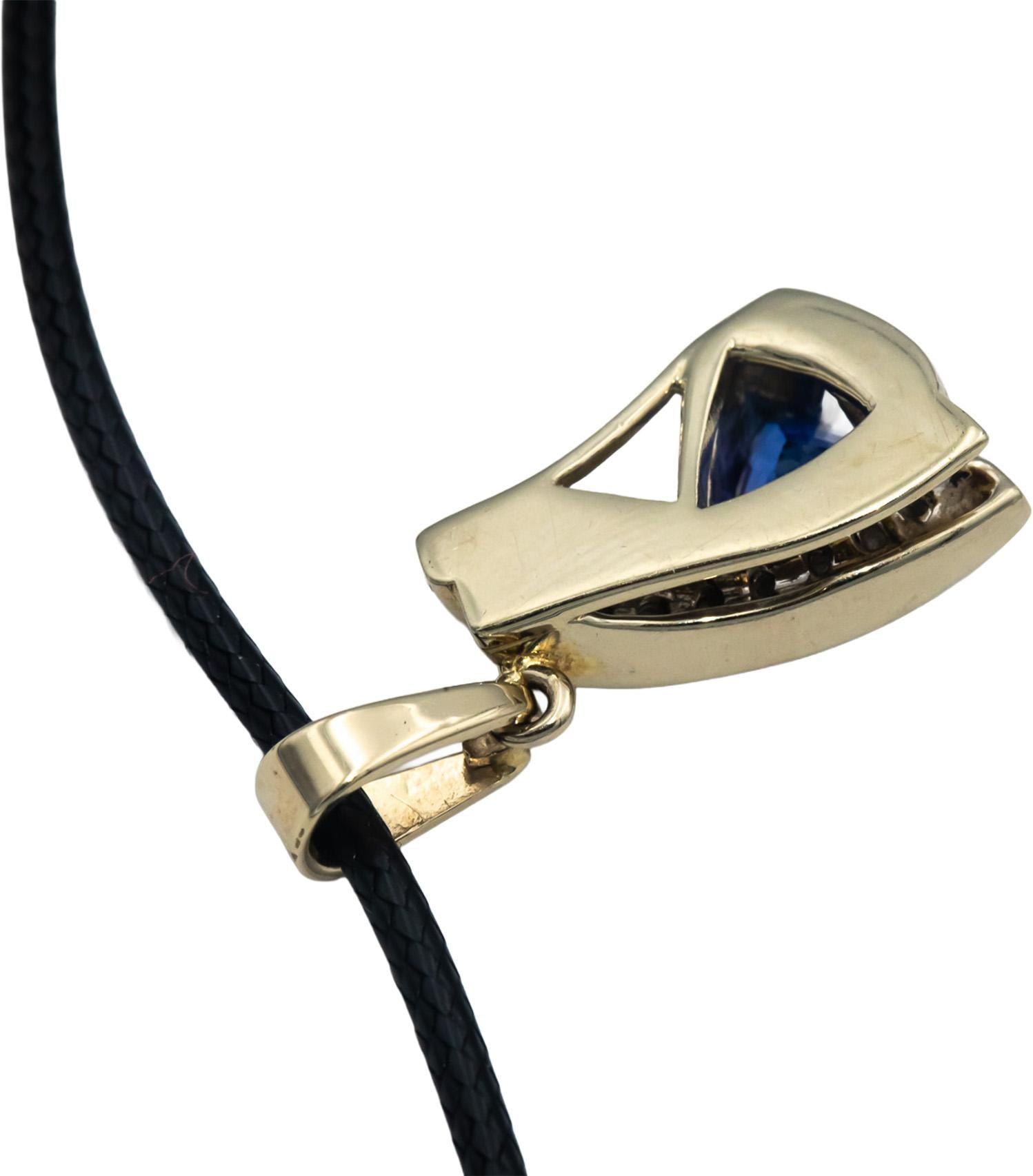 14k White Gold Trillion Tanzanite Round Diamond Pendant Necklace 3.35CTW