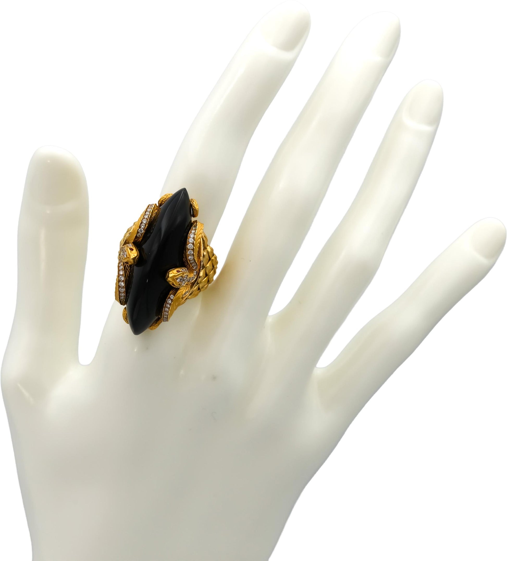 CARRERA Y CARRERA 18k Gold Diamond Sapphire Onyx Abanico Ring 37.20CT $19500