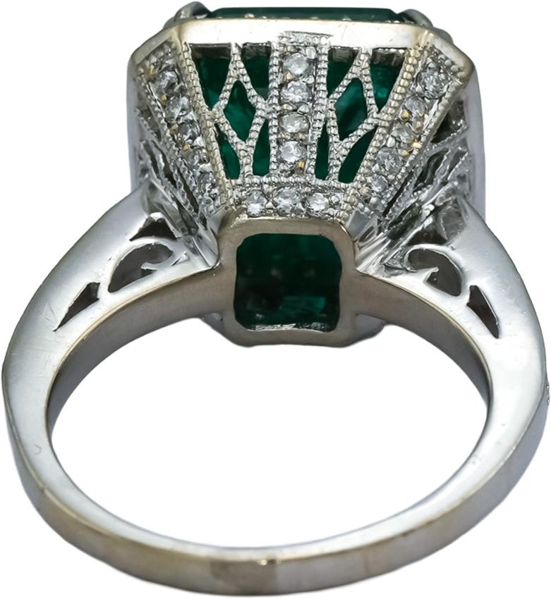 18k White Gold Emerald and Diamond Cocktail Ring 7.88CTW Size 6.25