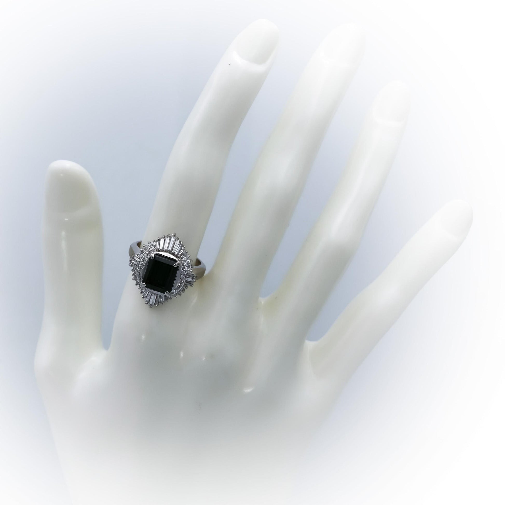 Platinum VS Diamond and Green Tourmaline Cocktail Ring 3.76CT Size 6.25
