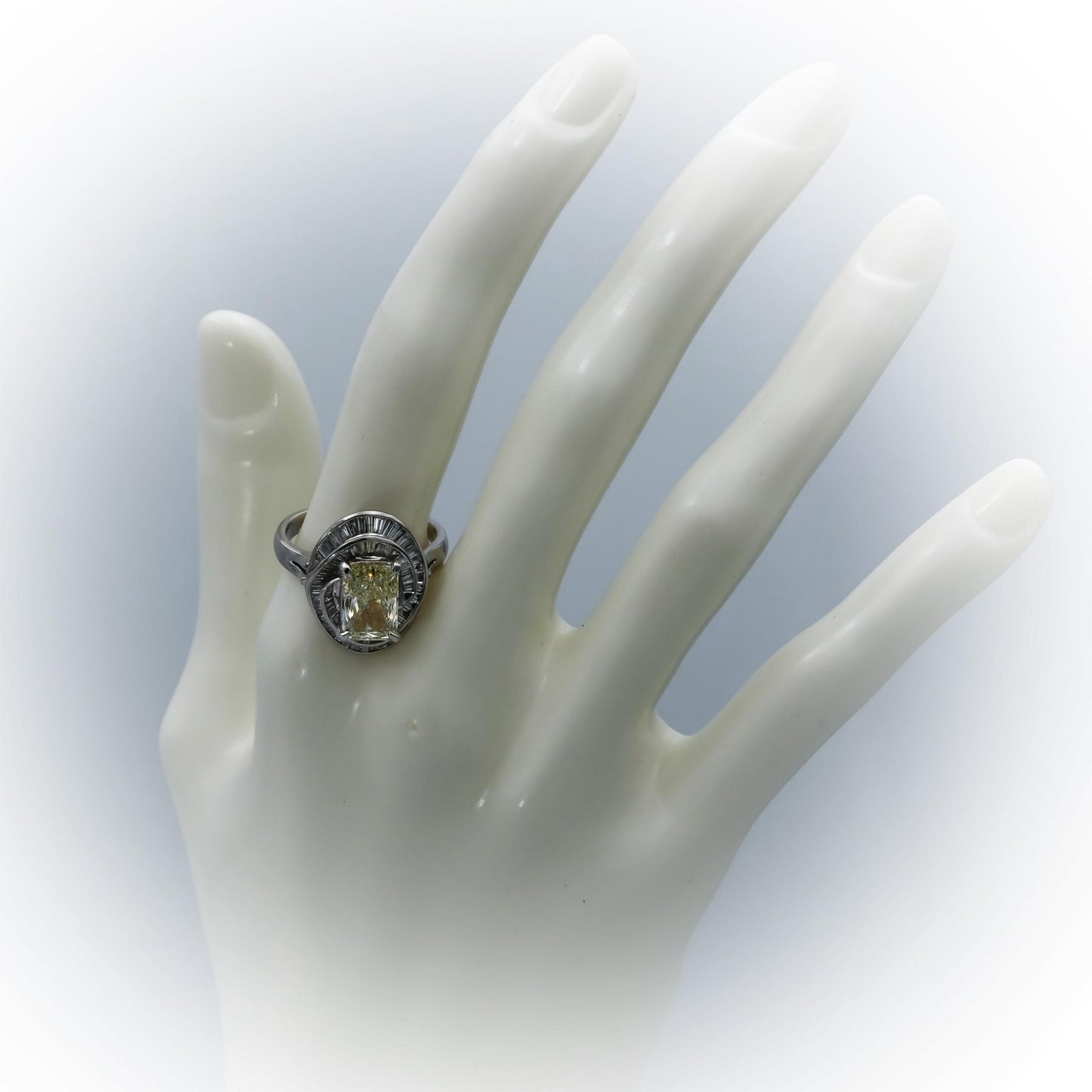 GIA Certified Platinum Diamond Engagement Ring 4.49CT w/ 3.01CT Center Size 8