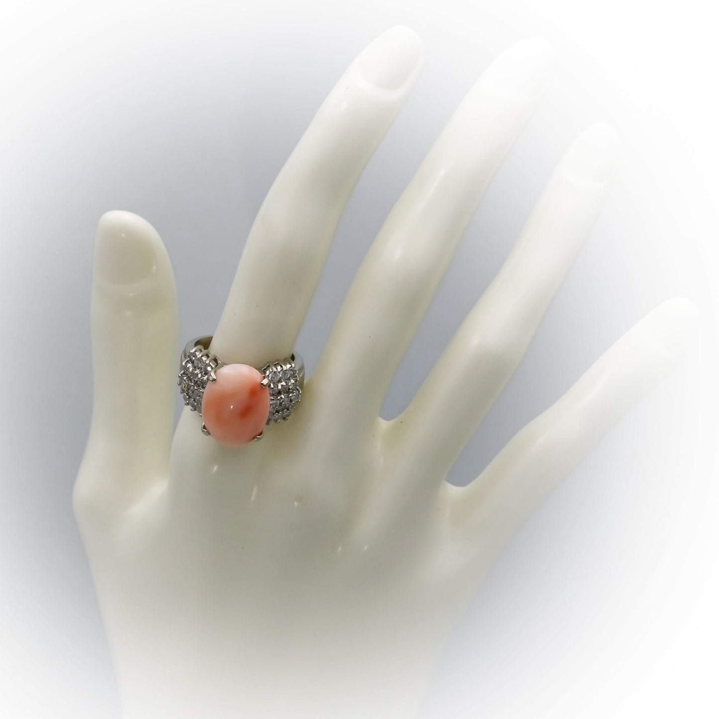 14k White Gold Diamond and Coral Cocktail Ring 8.50CT Size 8