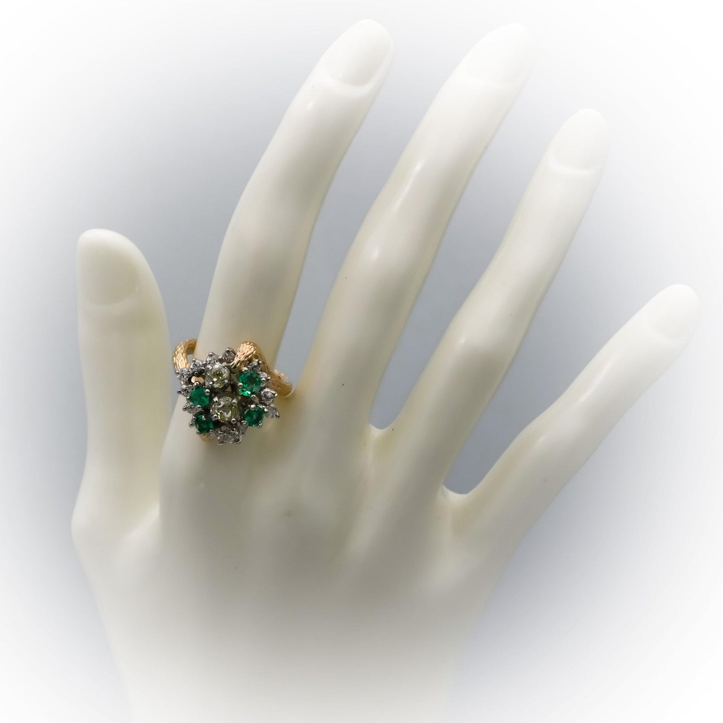 Vintage 14k Yellow & White Gold Emerald and Light Yellow Diamond Ring 2.10CT