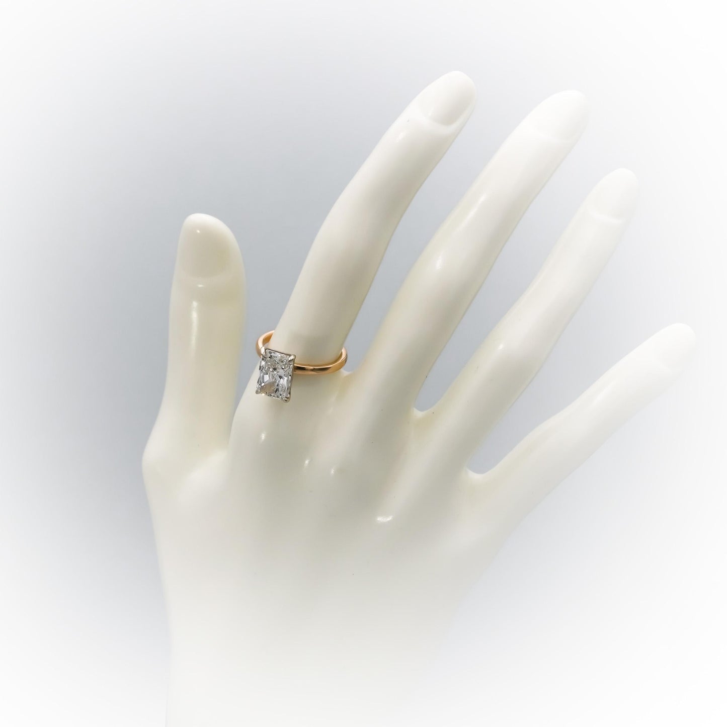 IGI 14k Yellow Gold VS1/G Radiant Lab-Grown Diamond Ring 2.96CT Size 5.75