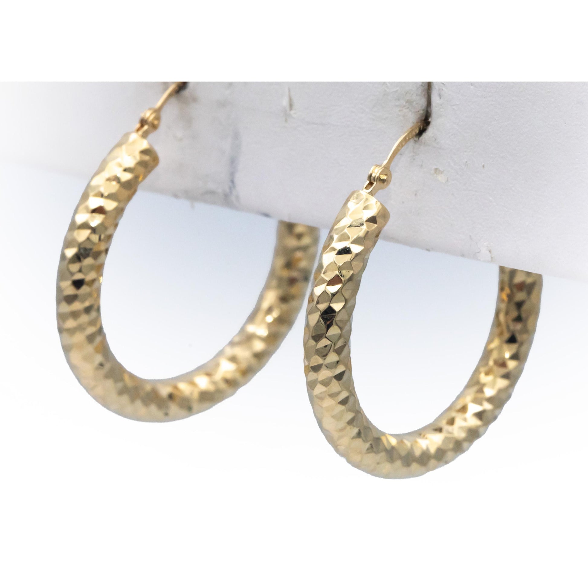 14k Yellow Gold 30.0mm Diameter Diamond Cut Textured Hoop Earrings