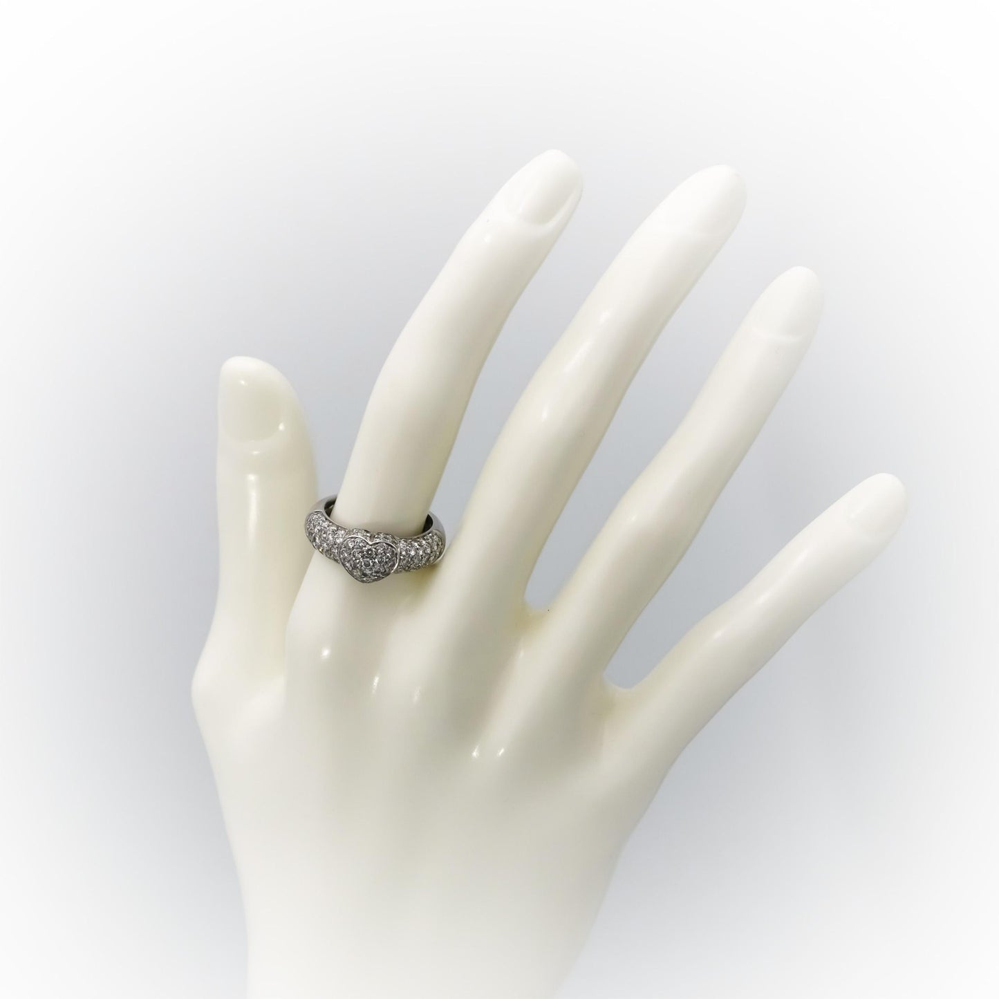 18k White Gold VS Round Diamond Cluster Heart Ring 1.0CT Size 6.75