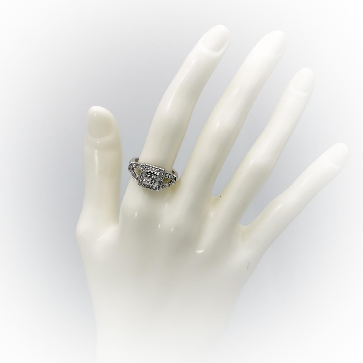 14k White Gold Princess and Round Diamond Cocktail Ring 0.50CT Size 6.5