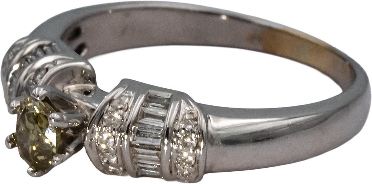 GIA 18k White Gold Color Changing Diamond Ring 0.47CT w/ 0.27CT Center Size 7