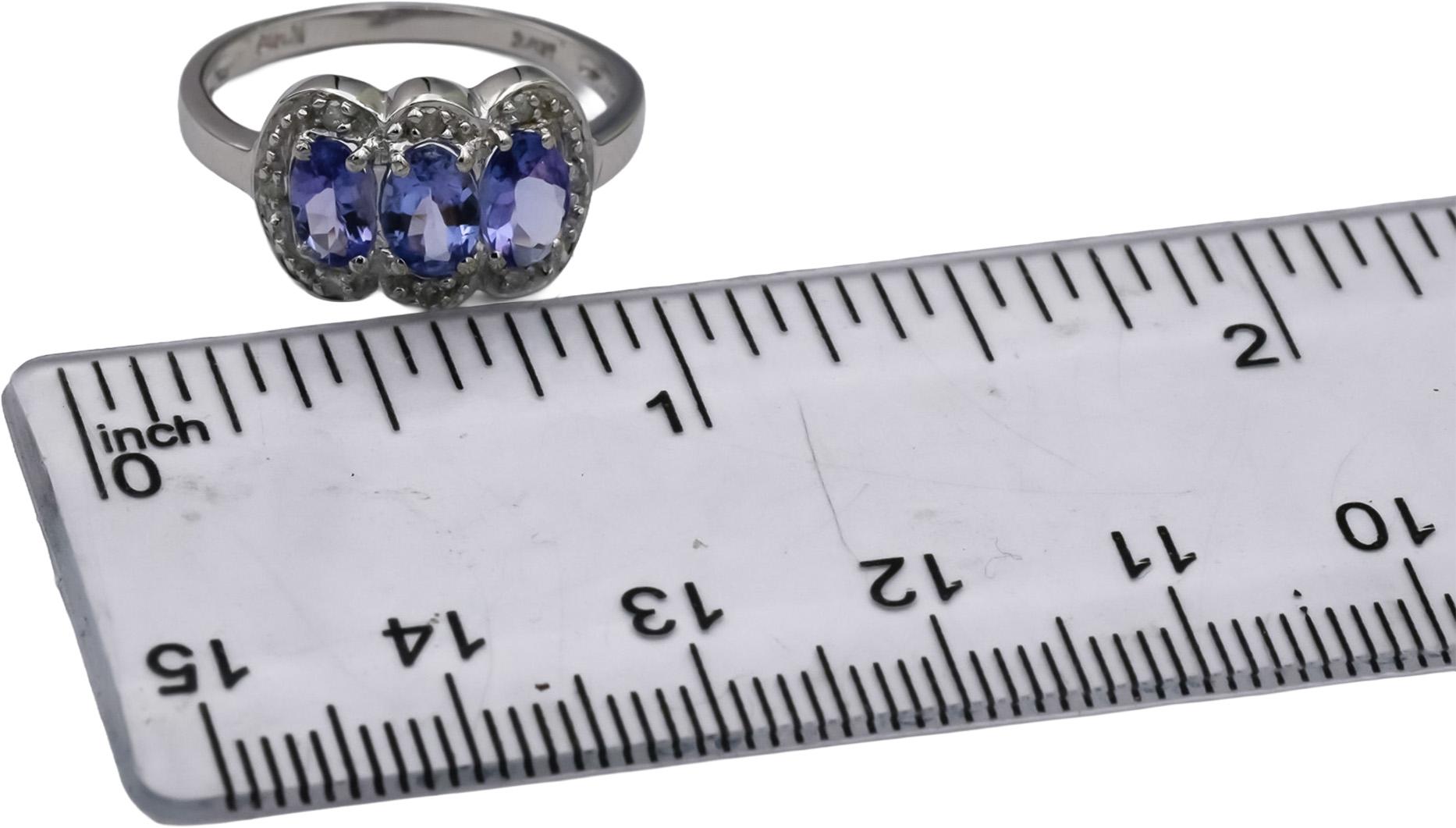 14k White Gold Oval Cut Tanzanite Ring 1.0CT Size 7 w/ Diamond Accent