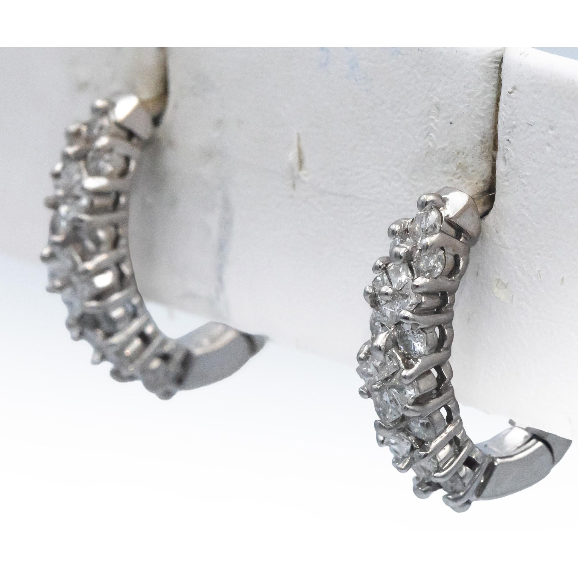 14k White Gold Jewelry 1.0CT Round Cut Diamond Cluster Curved Earrings