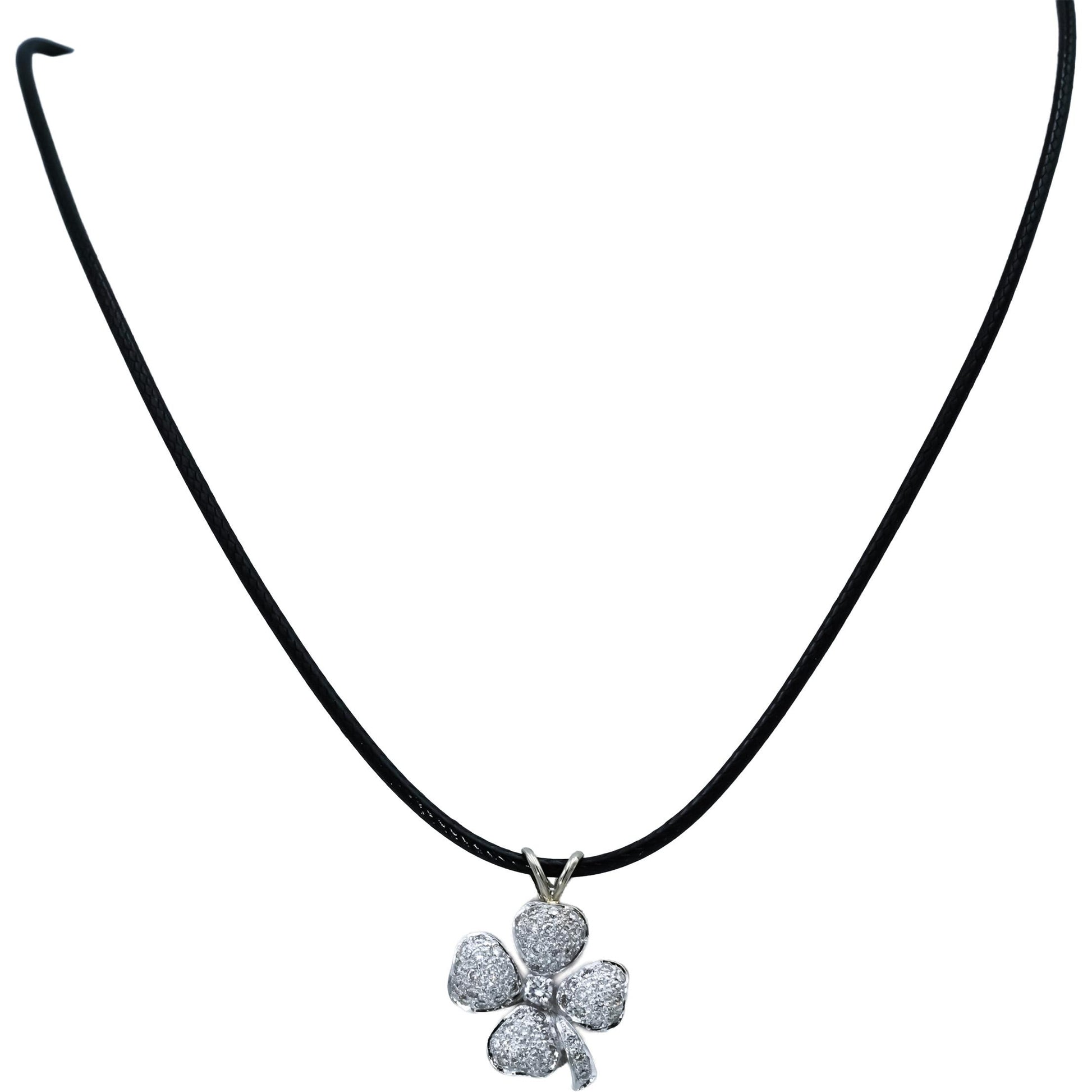 18k White Gold Round Diamond Cluster Four Leaf Clover Pendant Necklace 0.75CT