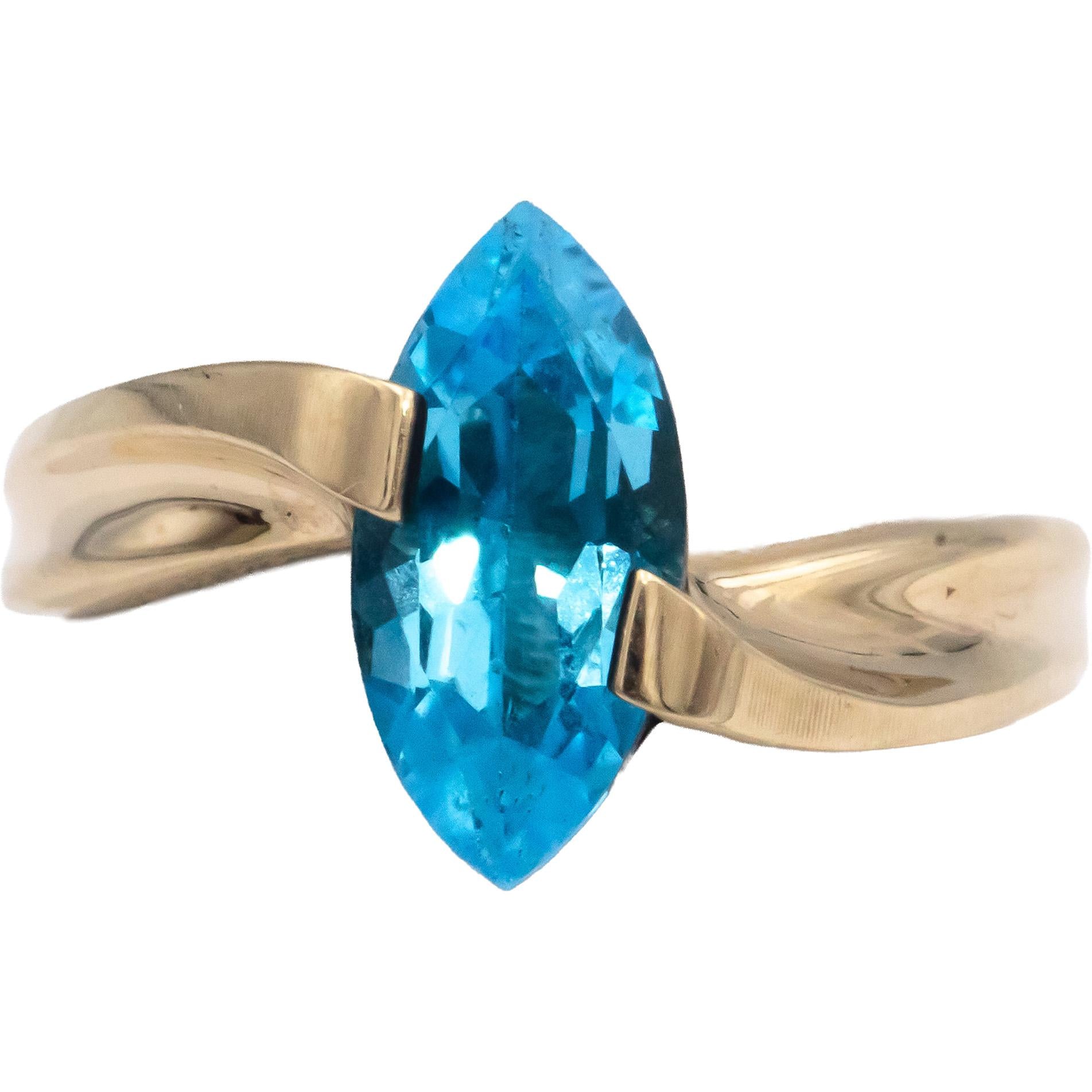 Blue Topaz Marquise Cut 10k Yellow Gold Solitaire Ring 1.0CT Size 7