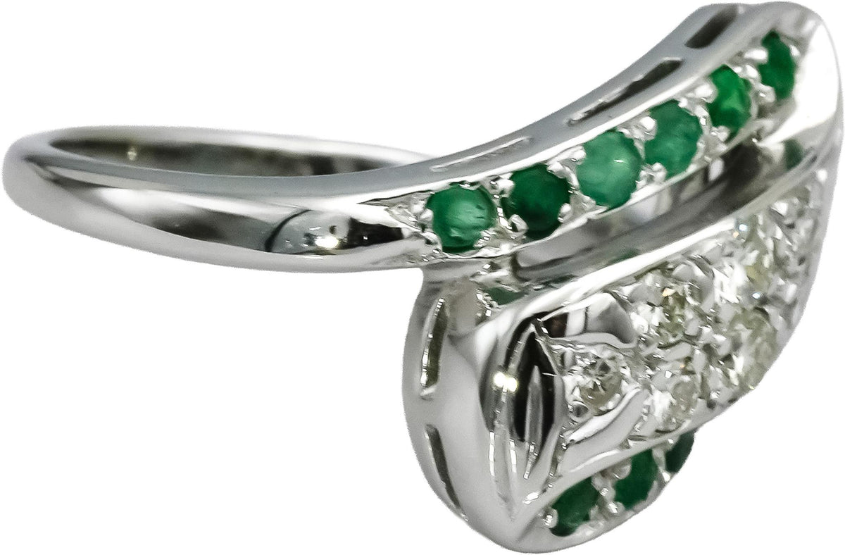14k White Gold VS Round Diamond and Emerald Cocktail Ring 0.55CT Size 4.75