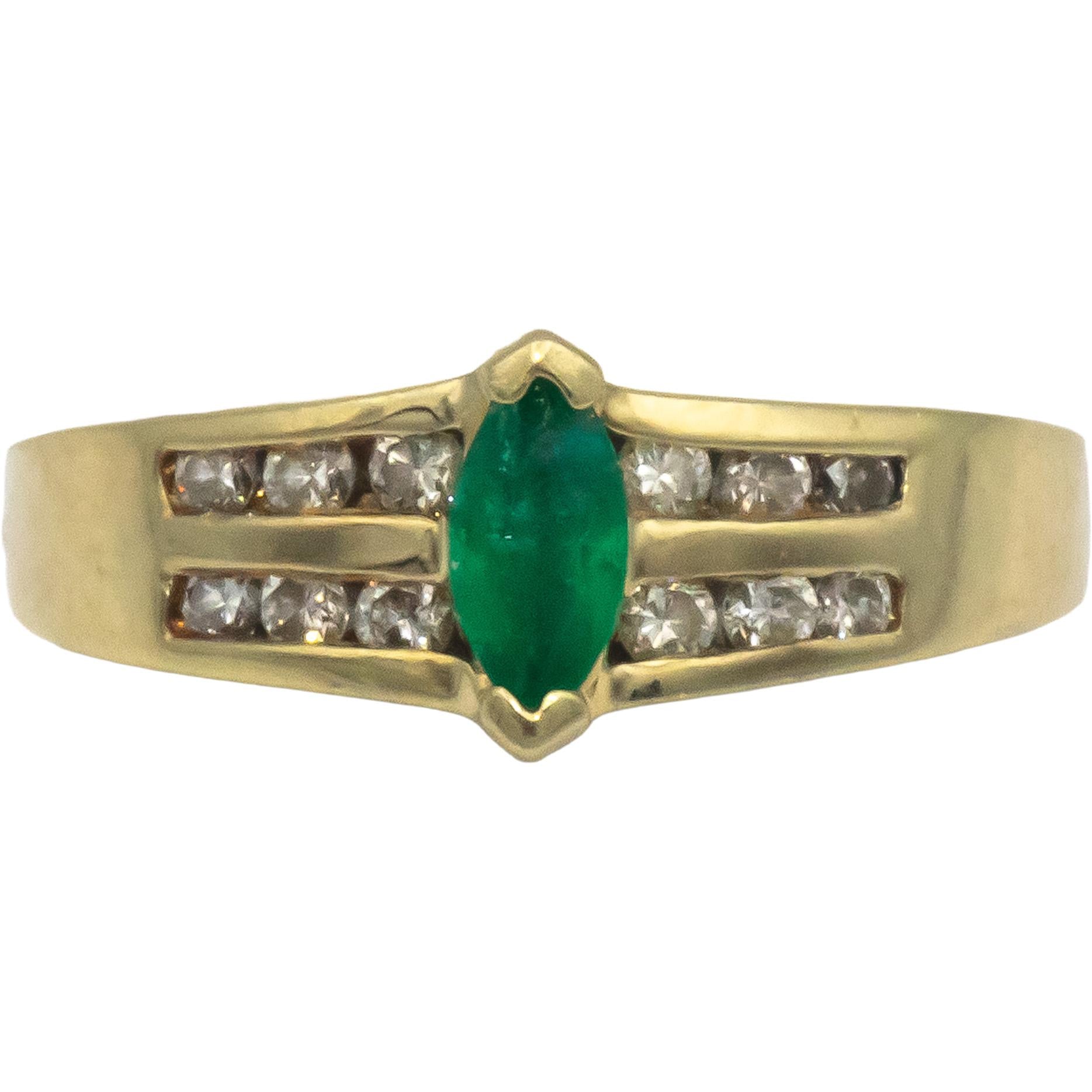 14k Yellow Gold 0.50CT Diamond and Emerald Ring Size 6.25