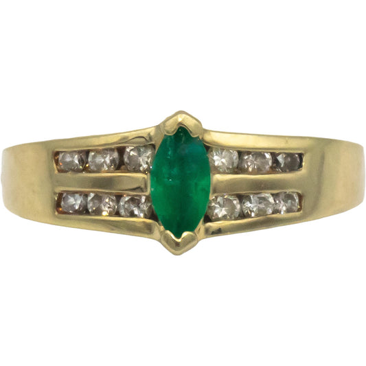 14k Yellow Gold 0.50CT Diamond and Emerald Ring Size 6.25