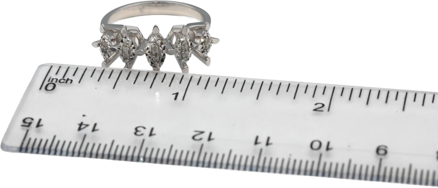 14k White Gold Round Diamond Cocktail Ring 0.15CT Size 7.5