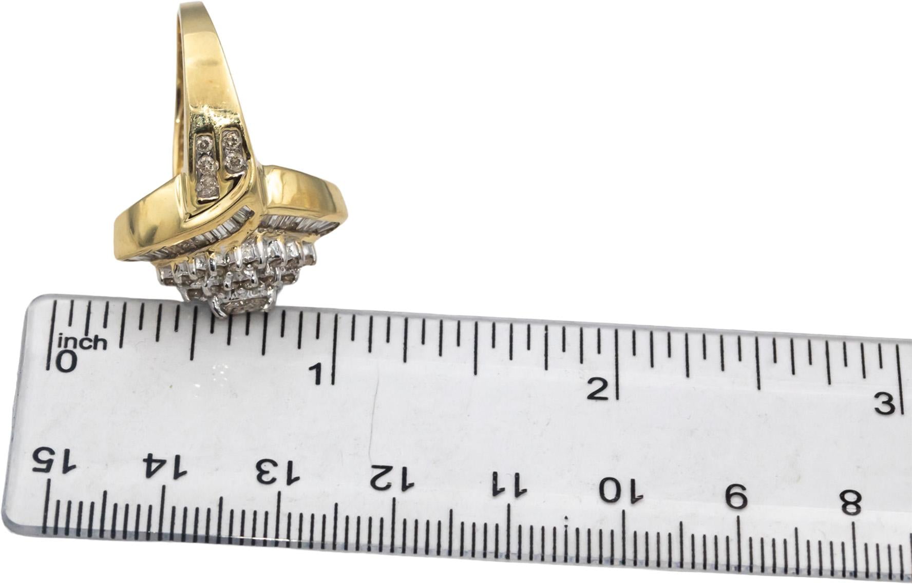 14k Yellow Gold Round and Baguette Diamond Cluster Cocktail Ring 1.0CT Size 7