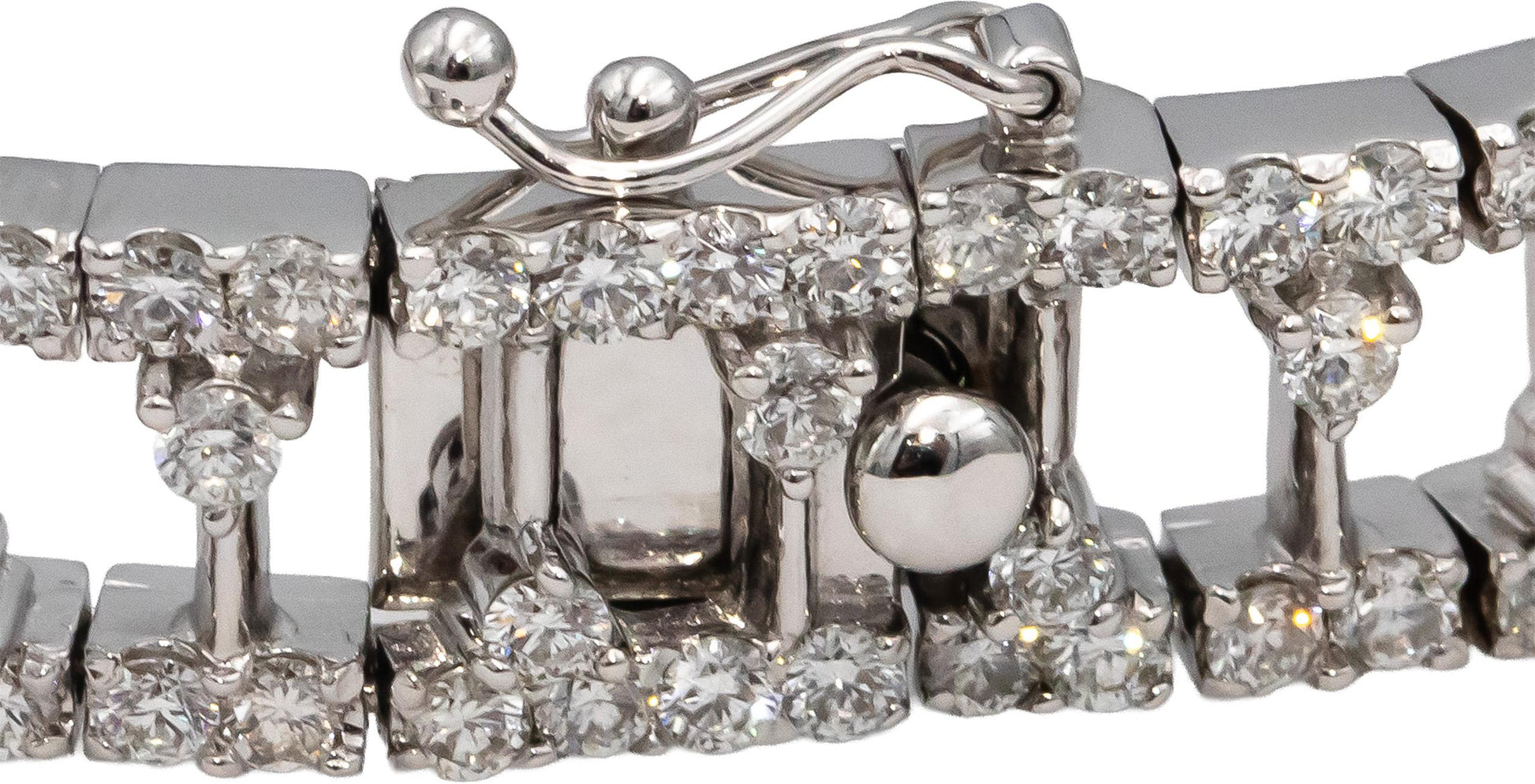 18k White Gold VS Round Diamond Fancy Link Bracelet 5.60CT