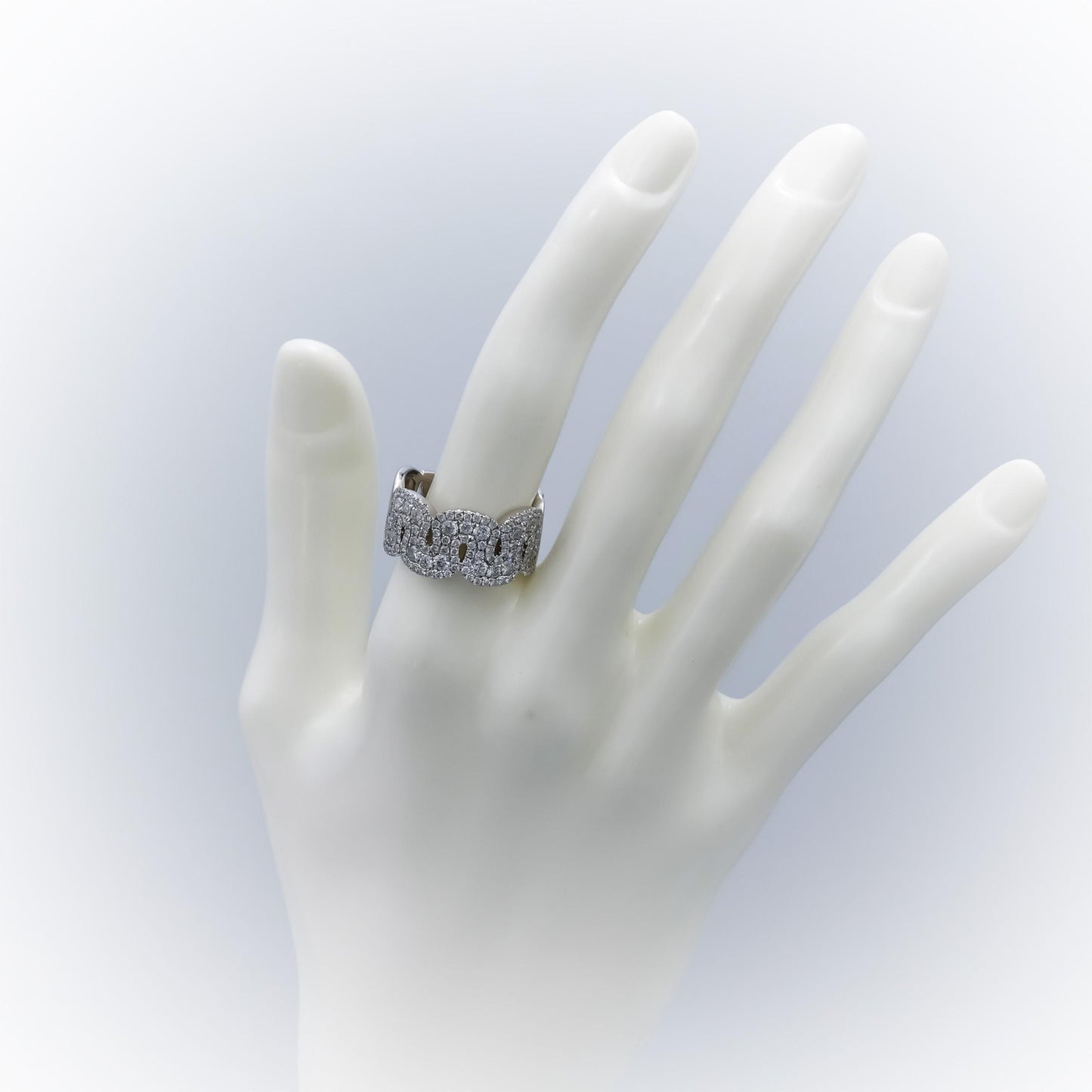 14k White Gold VS Round Diamond Cluster Band Ring 1.26CT Size 7.75