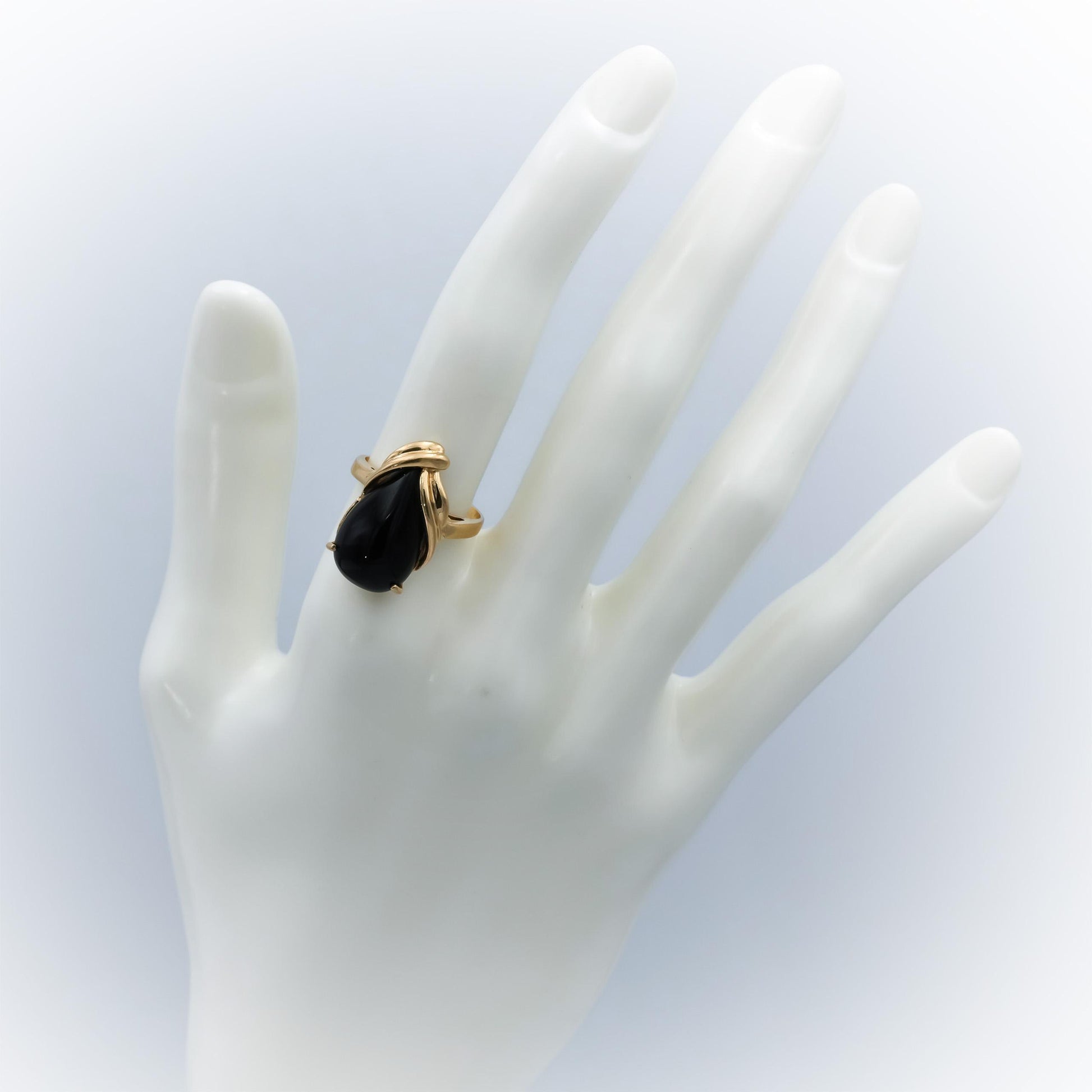 14k Yellow Gold Pear Cabochon Cut Onyx Solitaire Ring Size 7