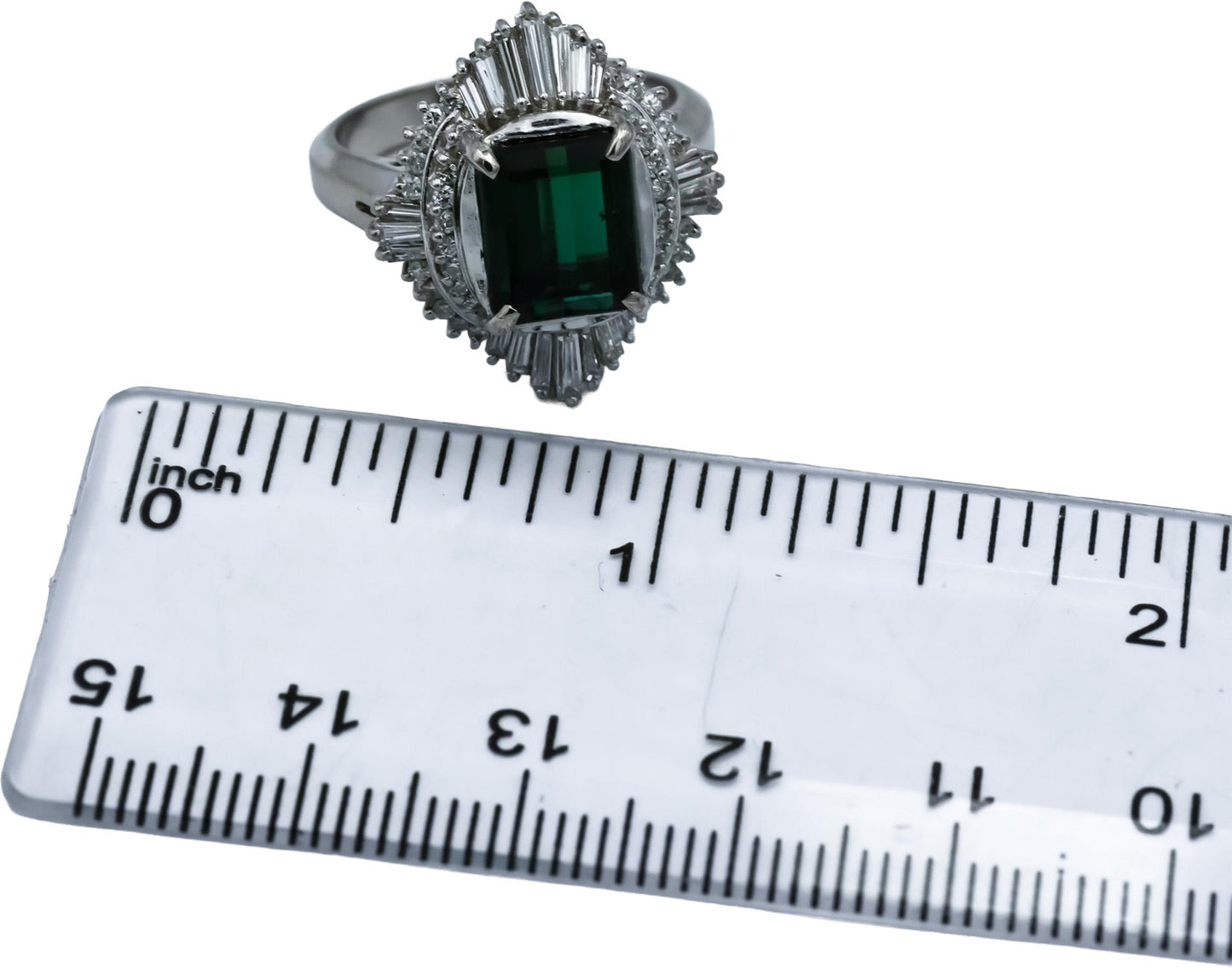 Platinum VS Diamond and Green Tourmaline Cocktail Ring 3.76CT Size 6.25