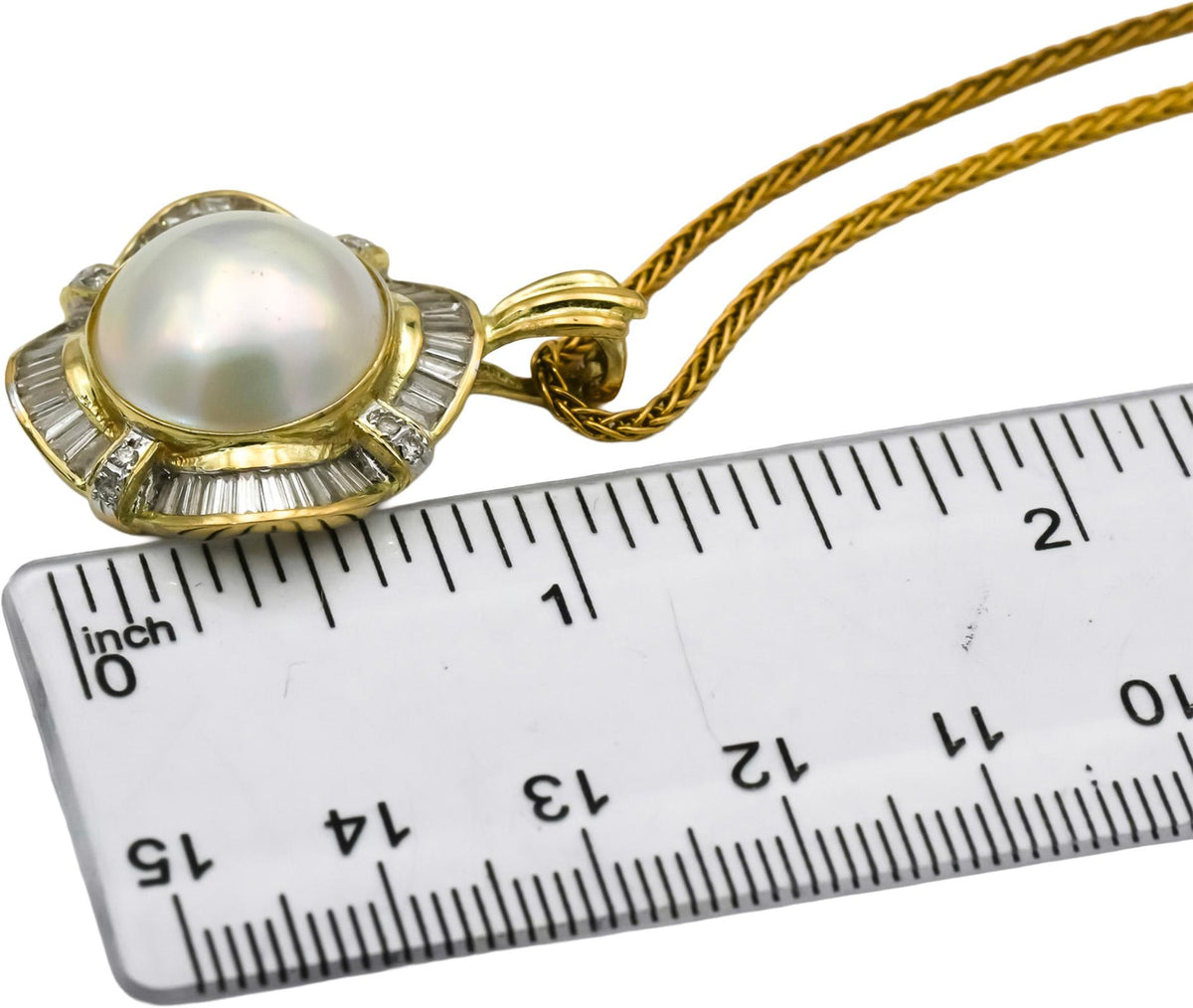 14k Yellow Gold VS Diamond and 14.0mm Mabe Pearl Pendant Necklace 1.50CT