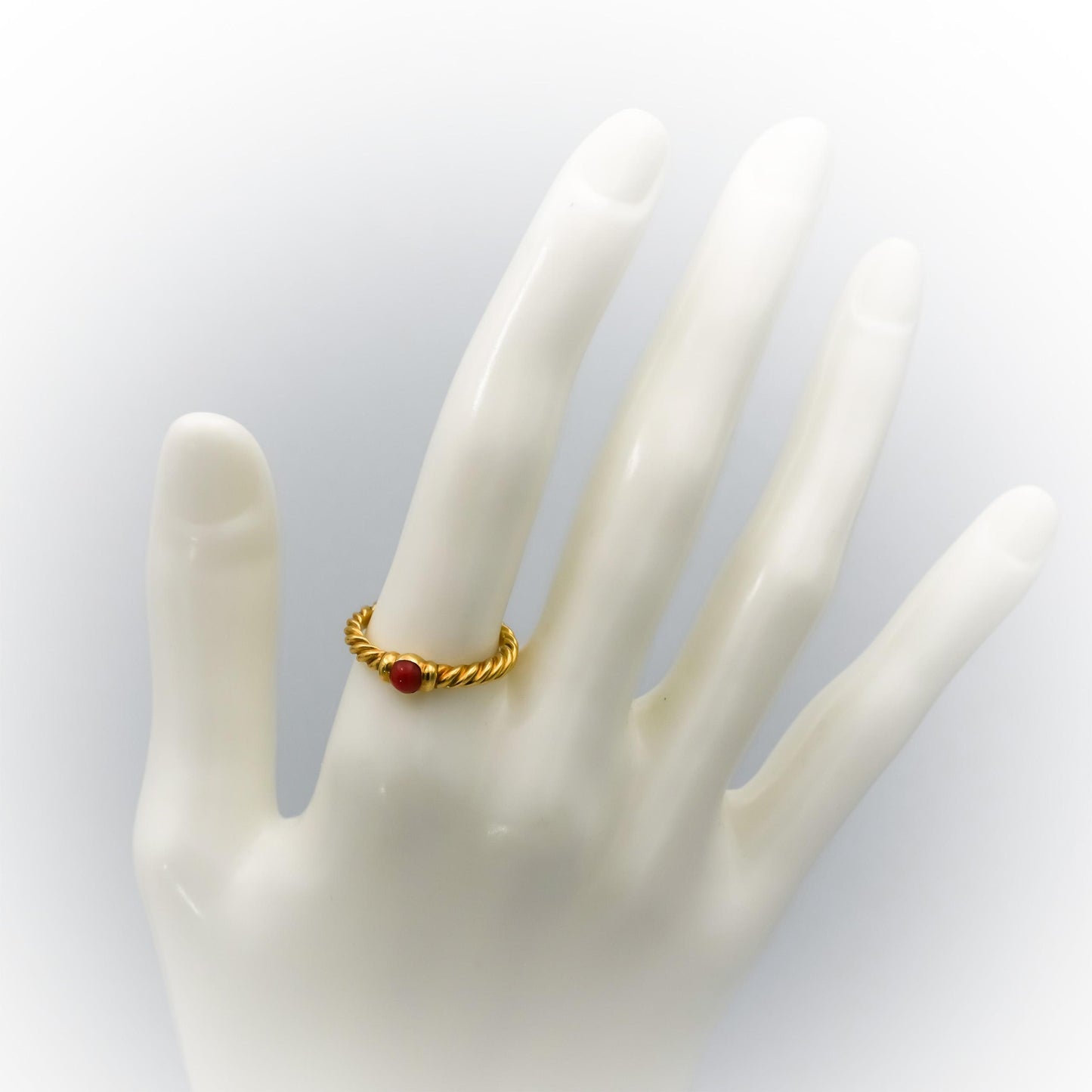 DAVID YURMAN 18k Yellow Gold Coral Stacking Ring Size 7