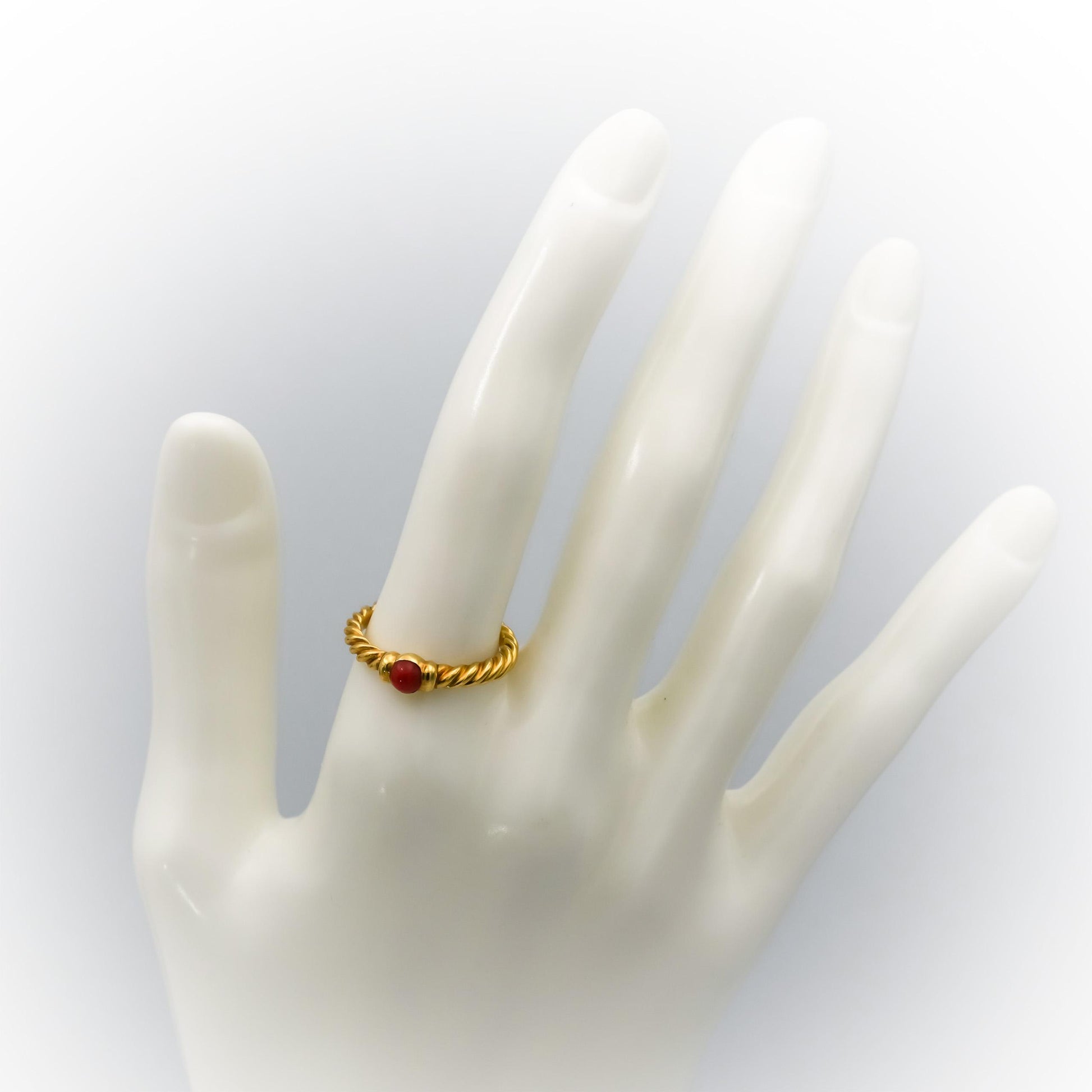 DAVID YURMAN 18k Yellow Gold Coral Stacking Ring Size 7