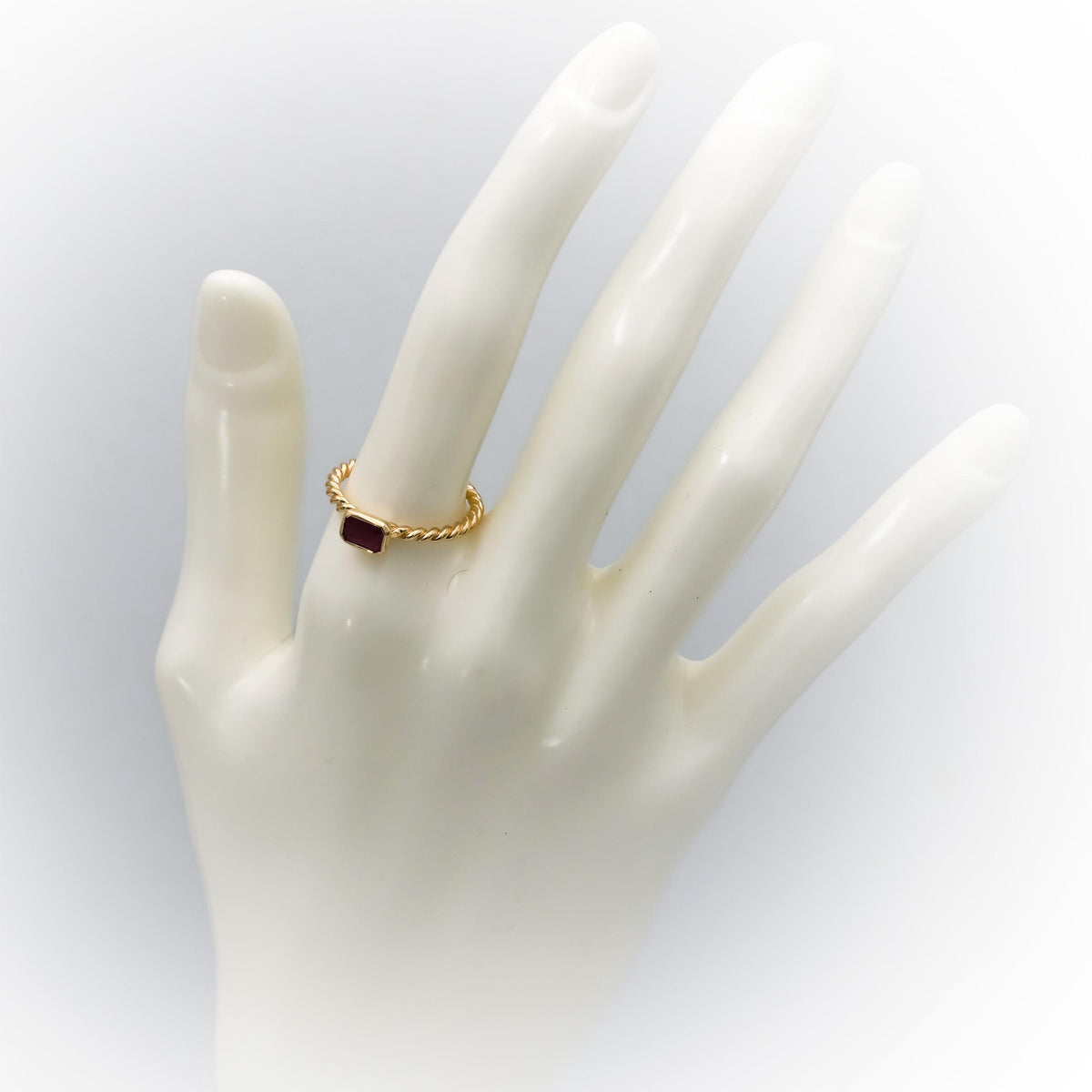 EFFY 14k Yellow Gold Emerald Cut Ruby Solitaire Ring 0.50CT Size 6.75