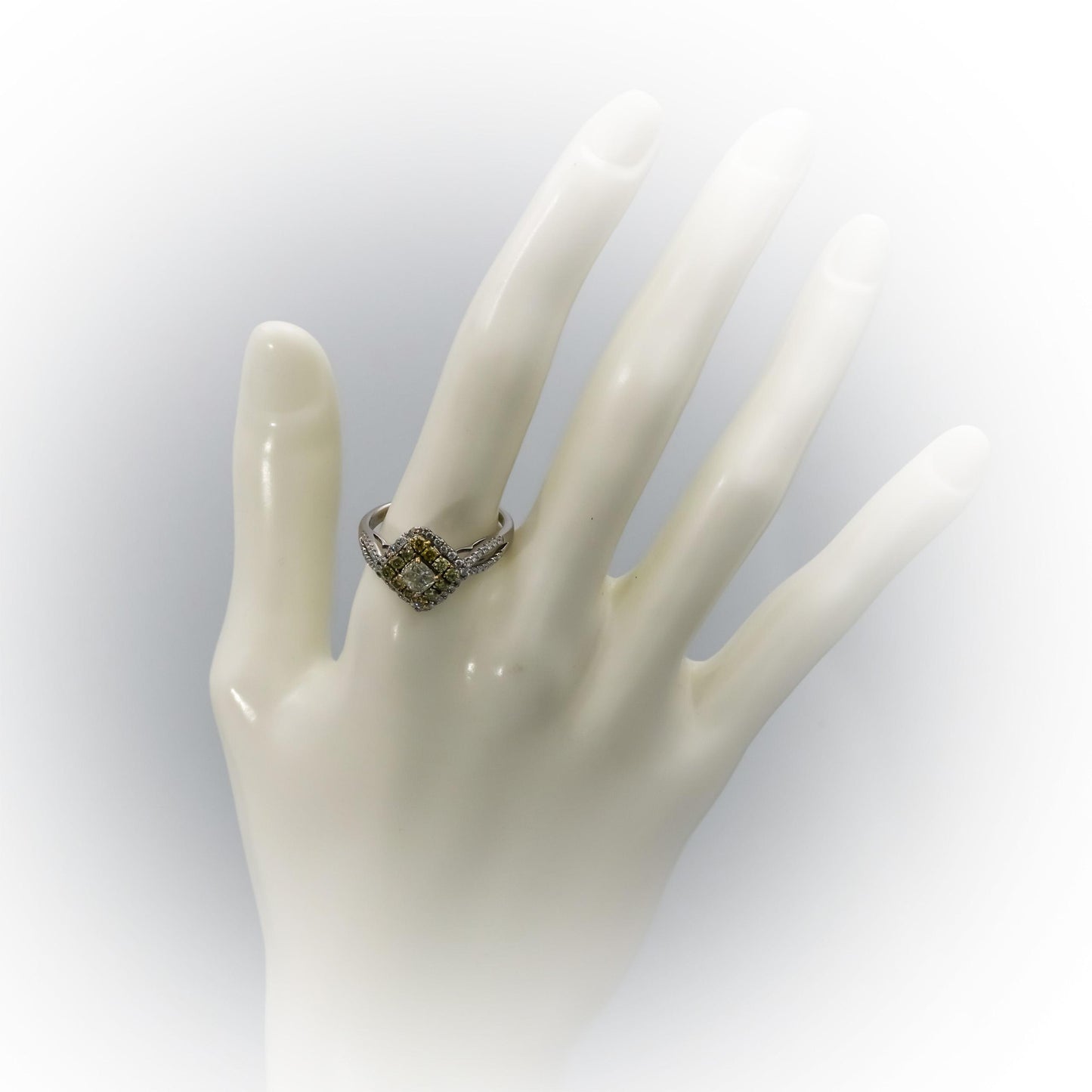 14k White & Yellow Gold White Light Yellow Diamond Ring 1.40CT w/ .50CT Center