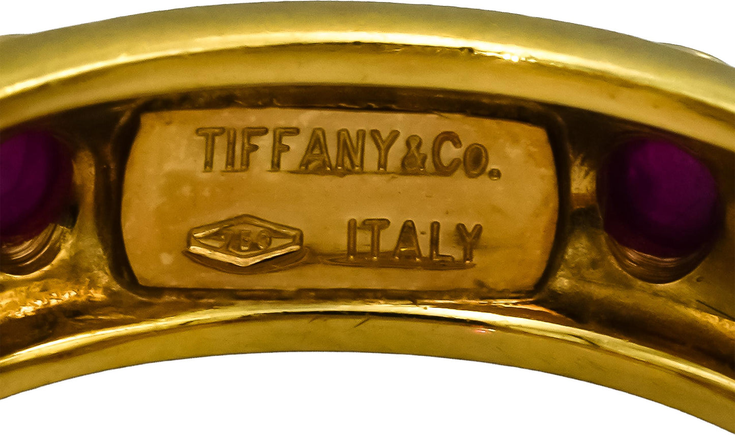 TIFFANY & CO. Vintage 18k Yellow Gold Ruby Cabochon Band Ring Size 5 w/ Box