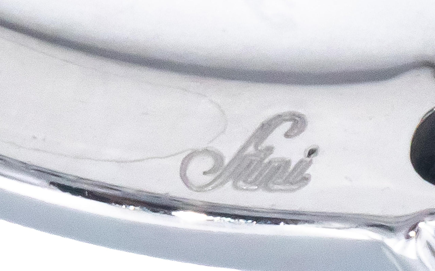 14k White Gold 0.05CT White and Blue Diamond Illusion Setting Band Ring Size 6