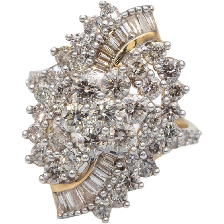 10k Gold 3.0CT Round and Baguette Cut Diamond Cluster Cocktail Ring Size 7