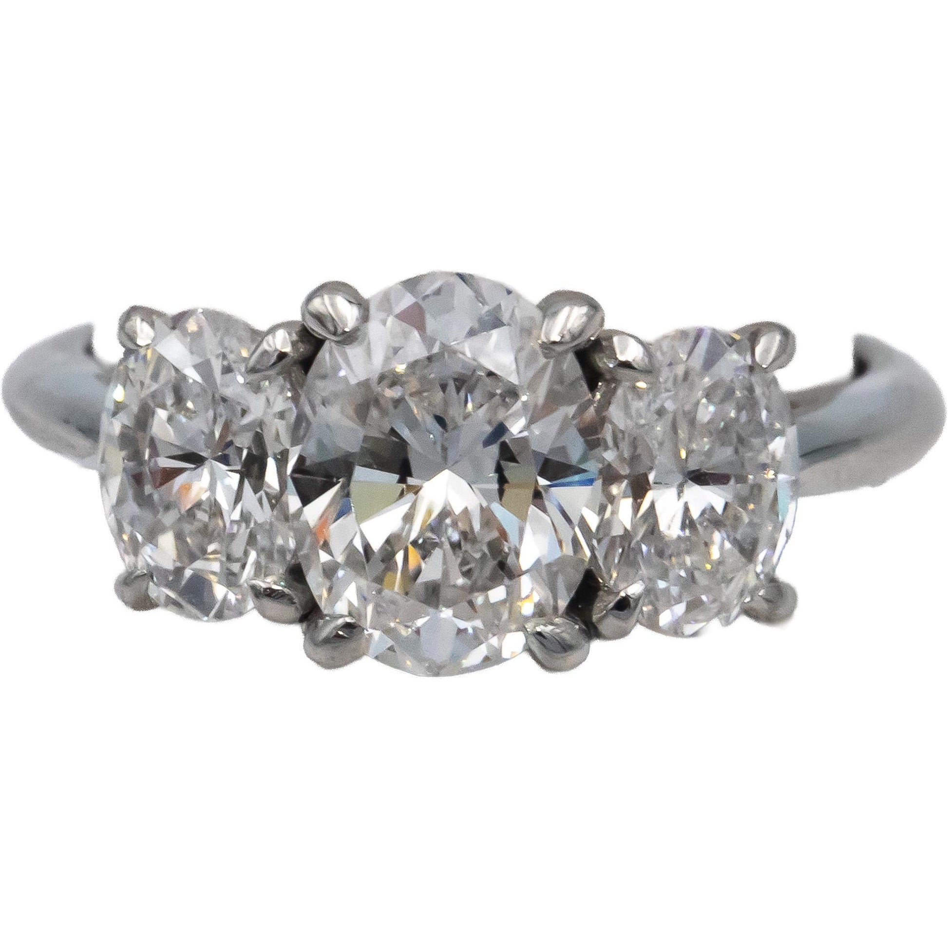 TIFFANY & CO. GIA Certified Platinum Oval Cut Diamond Engagement Ring 2.21CT
