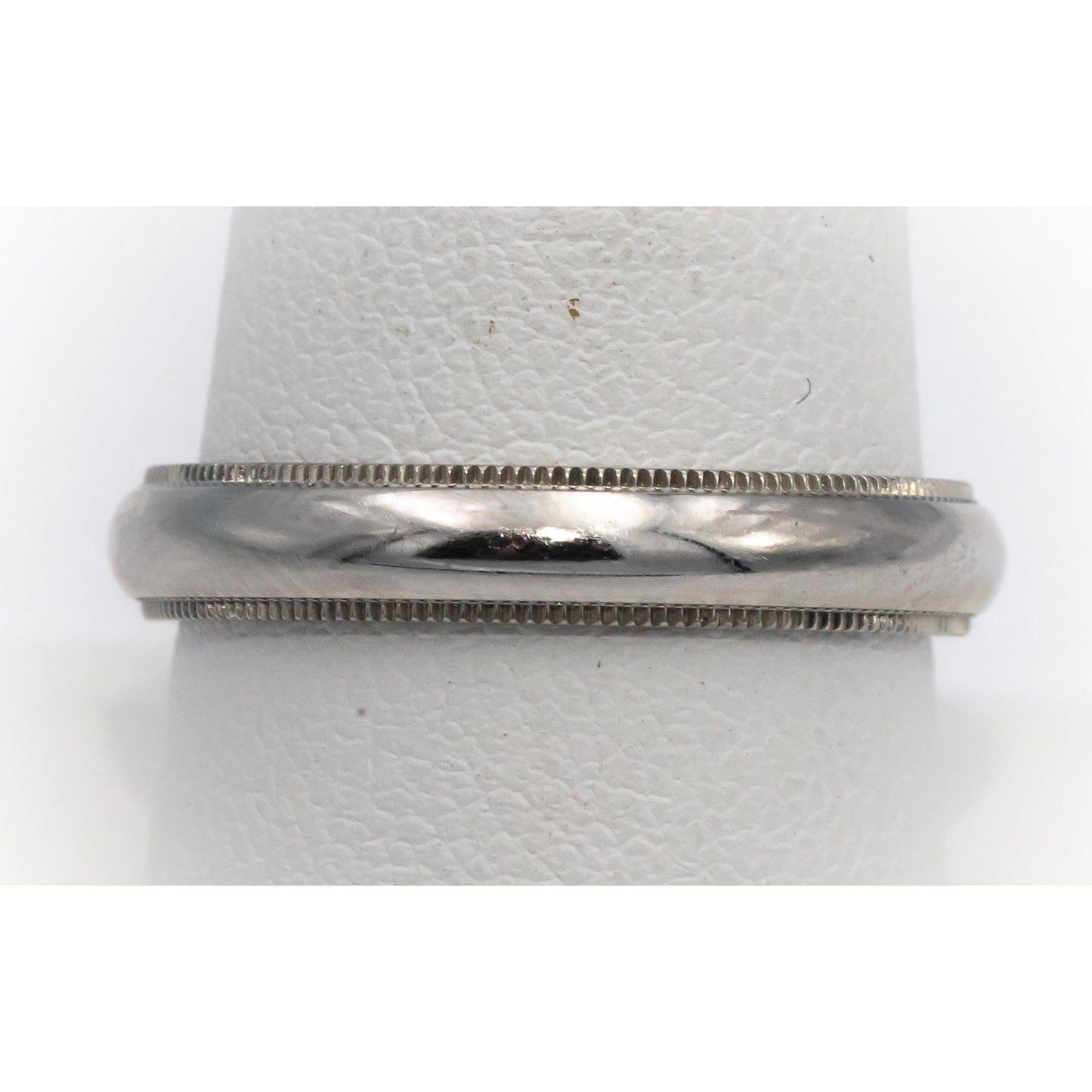 TIFFANY & CO. Platinum Classic Milgrain Wedding Band Ring Size 8.75 w/ Box