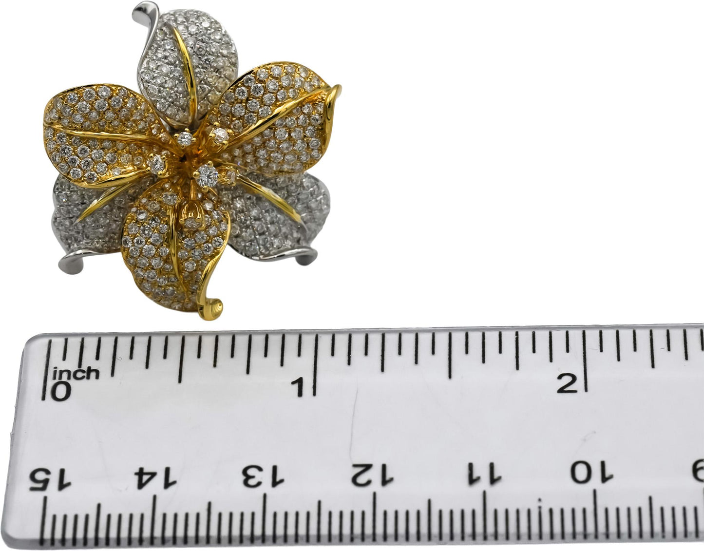 18k Yellow and White Gold Round Pave Diamond Flower Ring 2.0CT Size 6.5