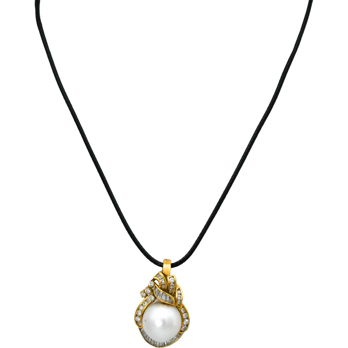 18k Yellow Gold VS Round Baguette Diamond & 13.0mm Pearl Pendant Necklace 1.0CT
