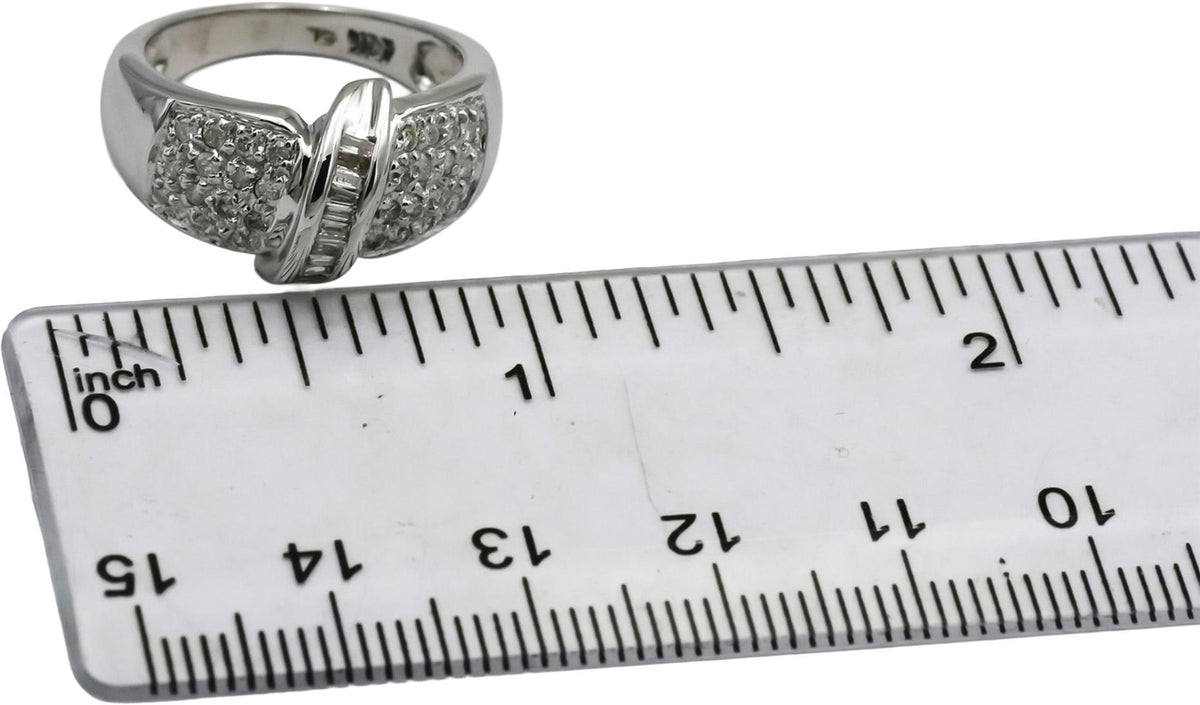 14k White Gold Round and Baguette Pave Diamond Ring 0.50CT Size 6.25