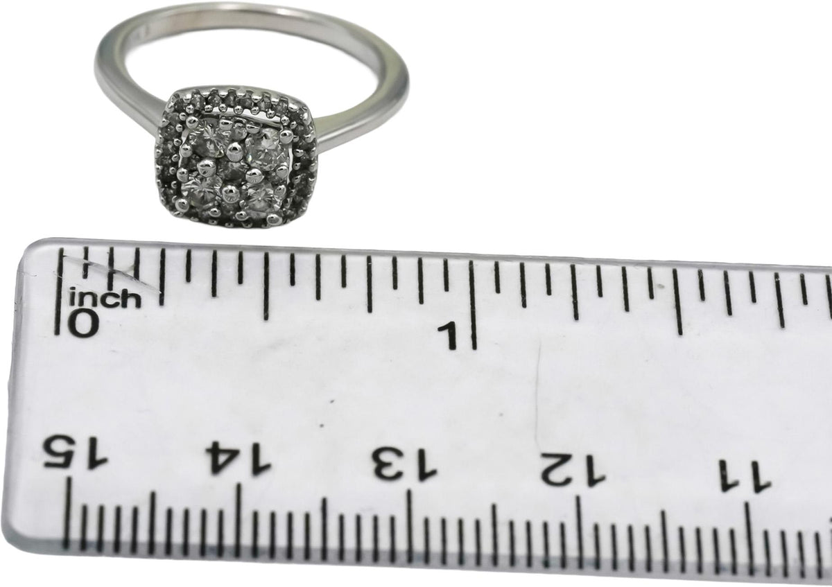 10k White Gold Round Diamond Cluster Cocktail Ring 0.50CT Size 6