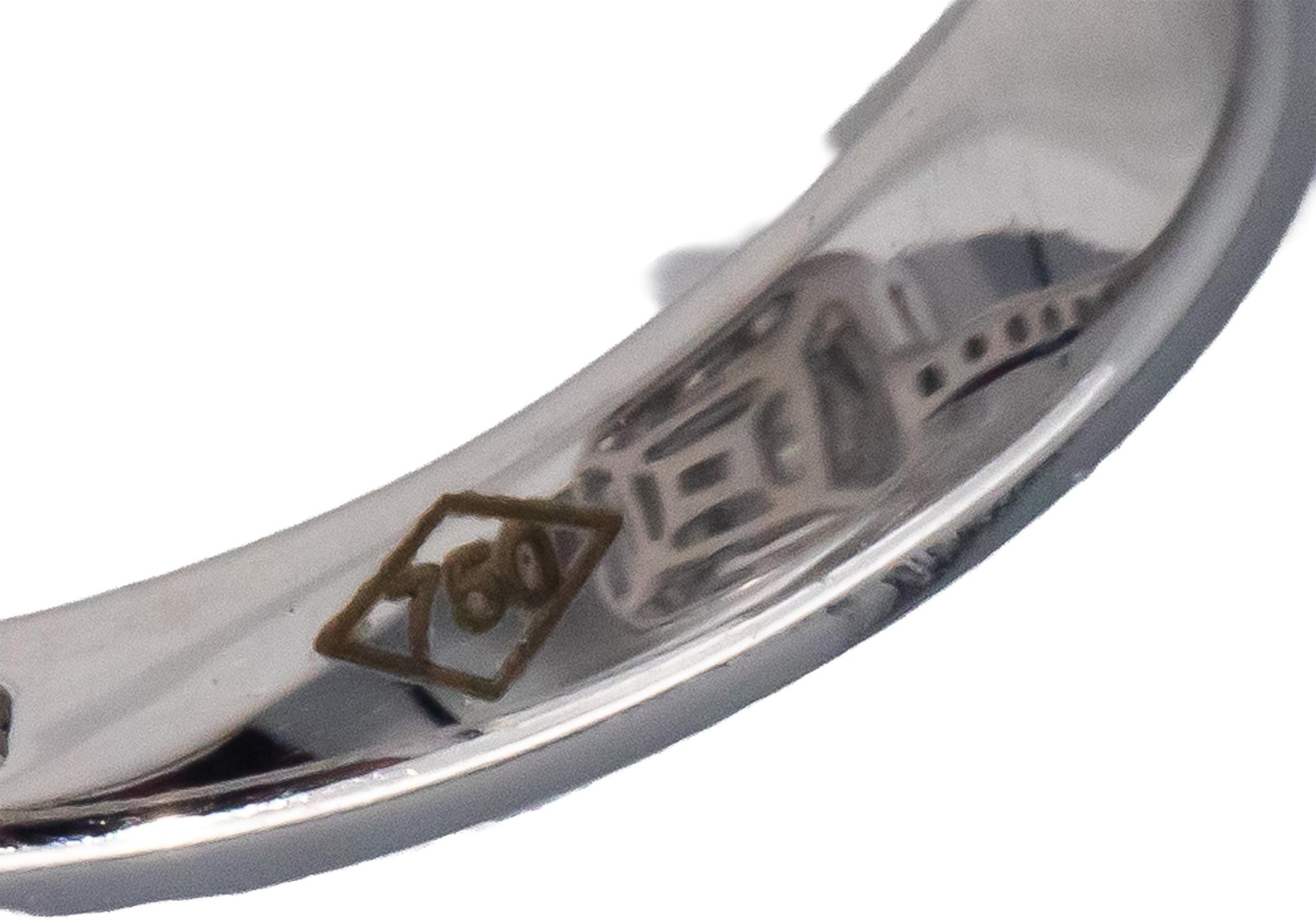 18k White Gold VS Round & Emerald Cut Diamond Bypass Ring 1.25CT Size 6.5