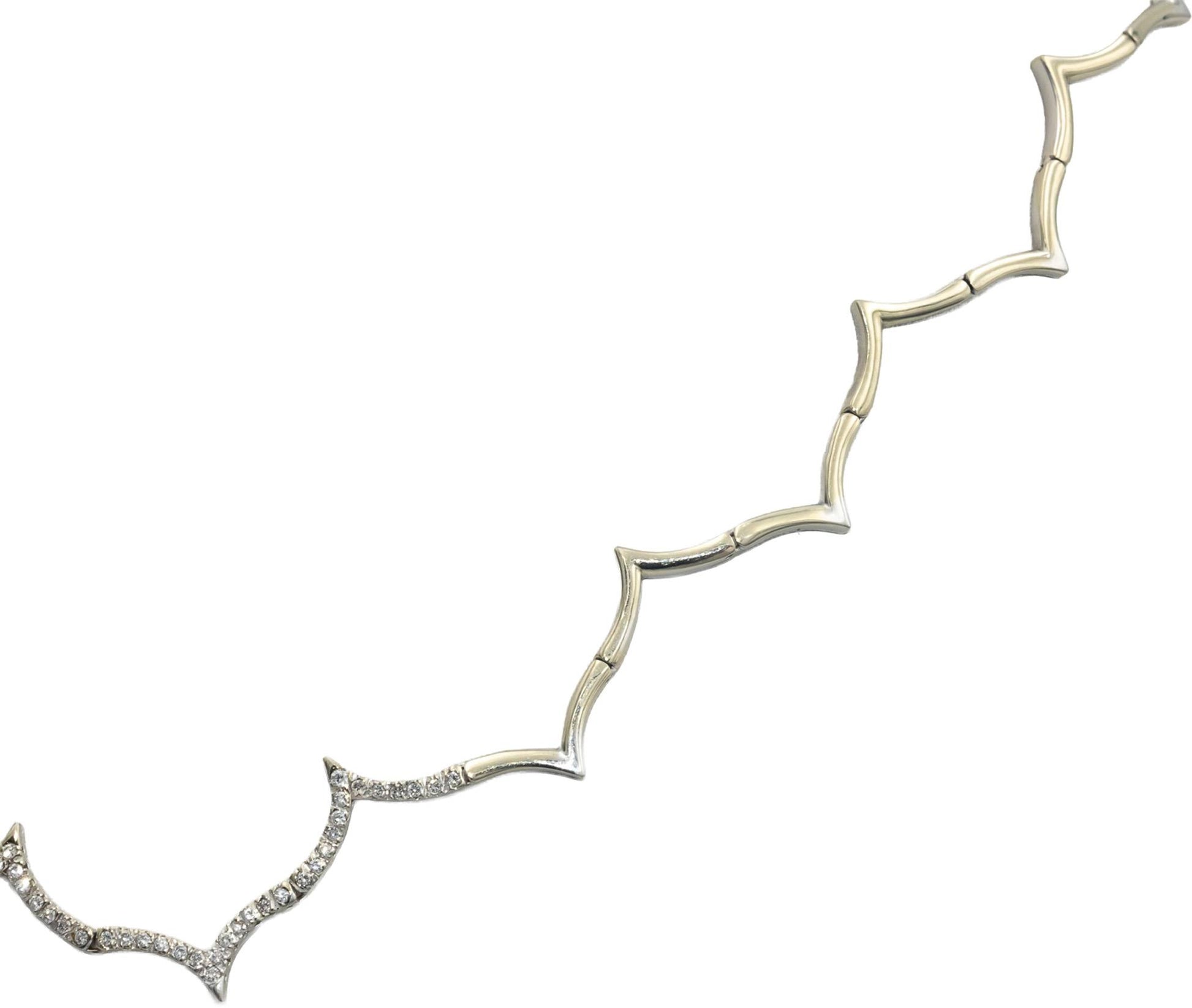 18k White Gold Round Diamond Wavy Fancy Link Necklace 0.70CT