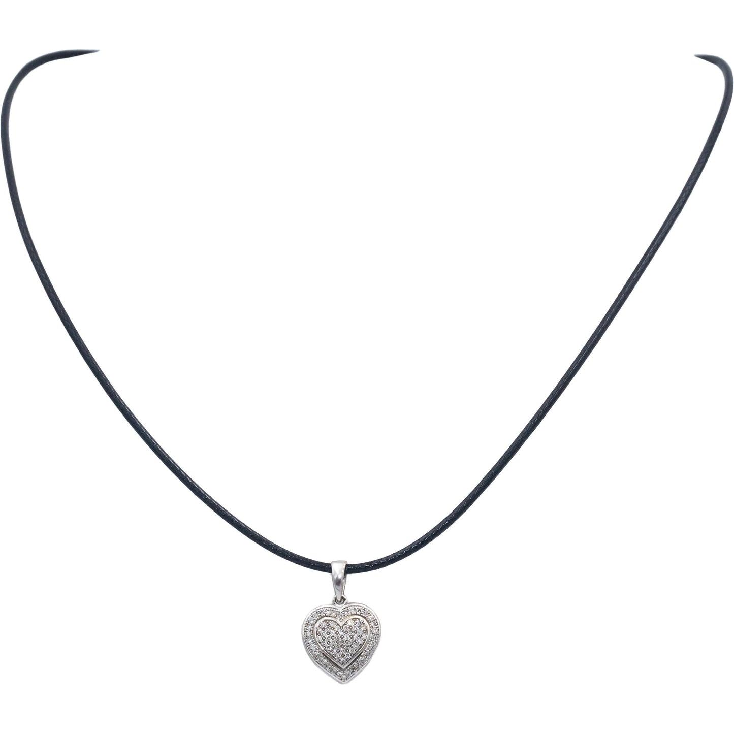 10k White Gold VS Round Cut Diamond Cluster Heart Pendant Necklace 0.25CT