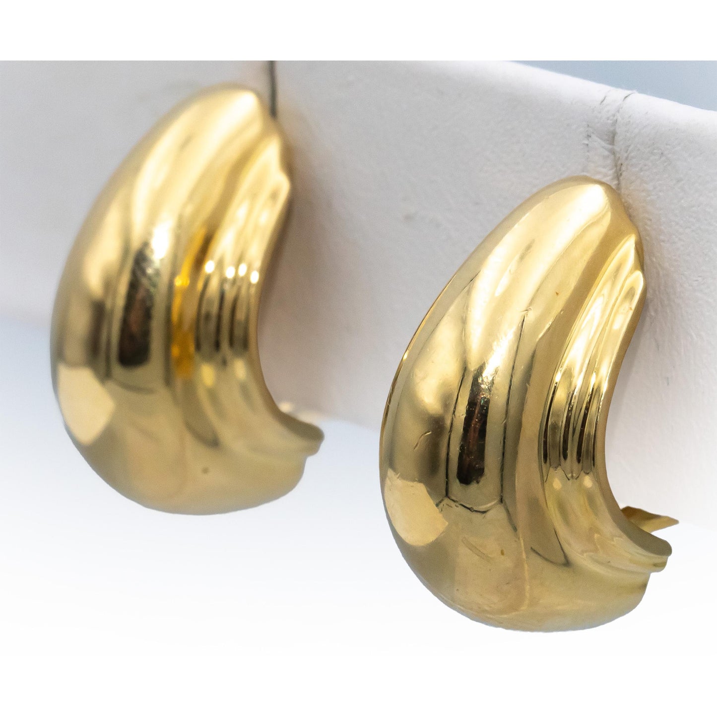 TIFFANY & CO. 18k Yellow Gold Paloma Picasso Chunky Hoop Huggie Earrings