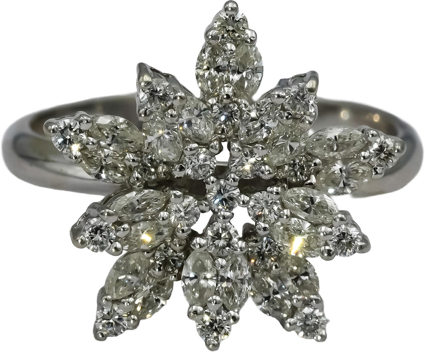18k White Gold Round and Marquise Diamond Flower Ring 1.0CT Size 9.5